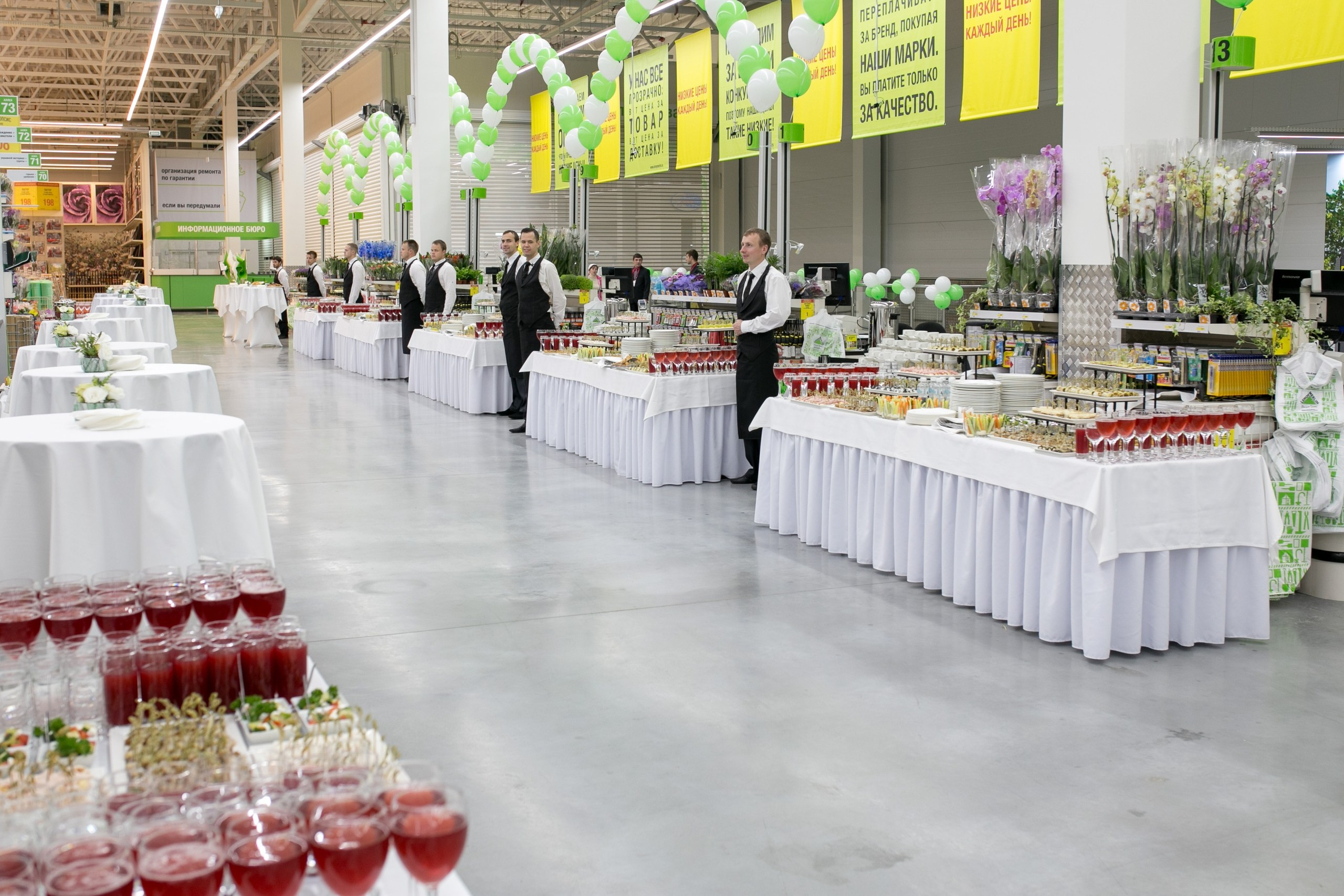 Репортажная фотосъемка открытия магазина в Санкт-Петербурге. Свадебный и Репортажный фотограф в Санкт-Петербурге