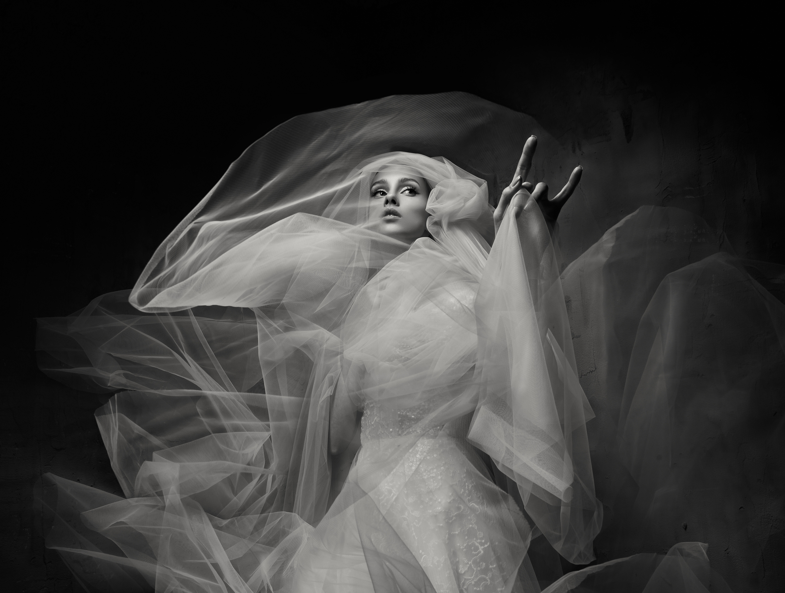 Bride Black Edition. Студийный, семейный, свадебный, фэшн и ню фотограф в Астрахани, производство выпускных альбомов. Руслан Кондрашин