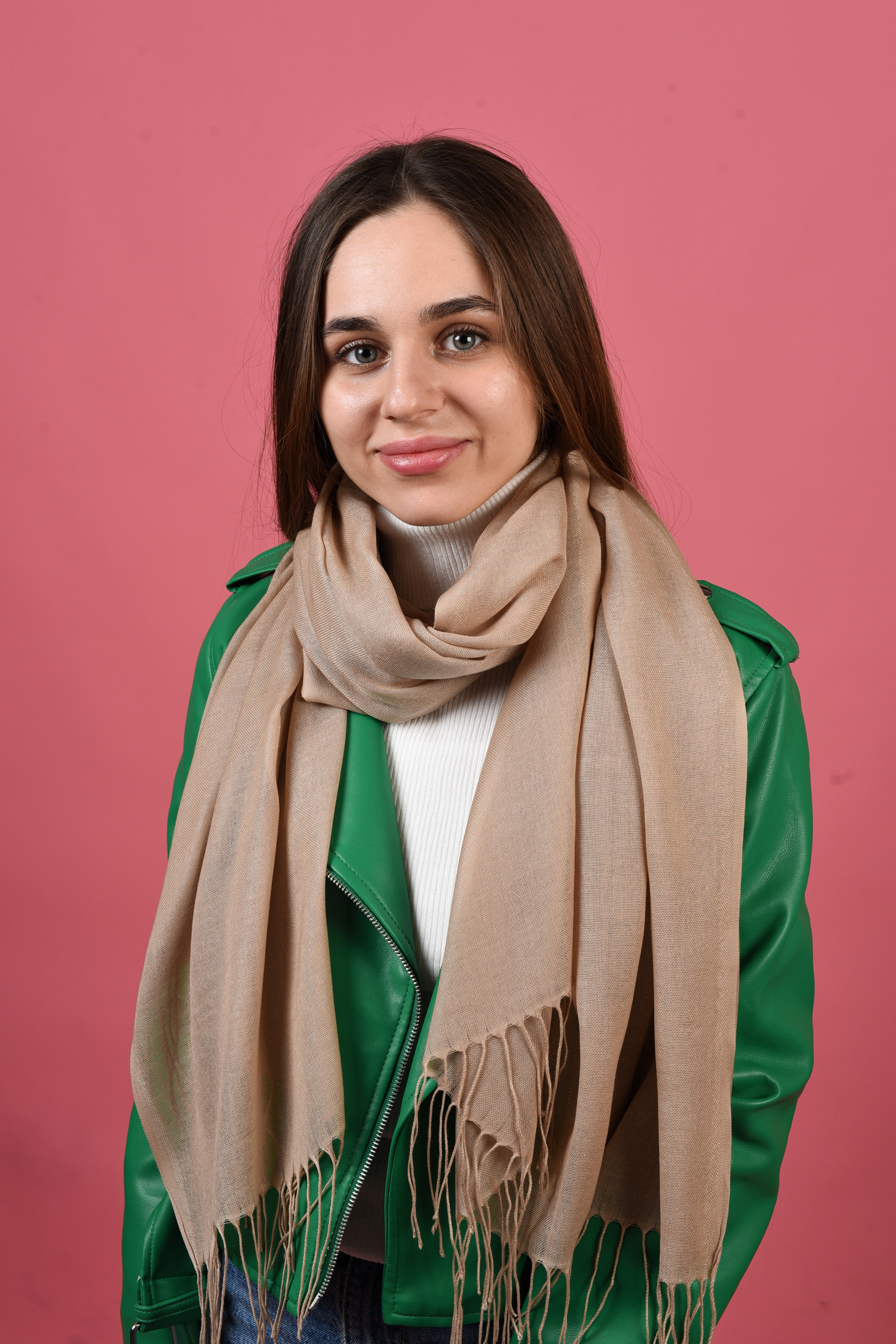 Шарфы для маркетплейс. Семейный и детский фотограф во Фрязино, Ивантеевке и Щелково Матвеева