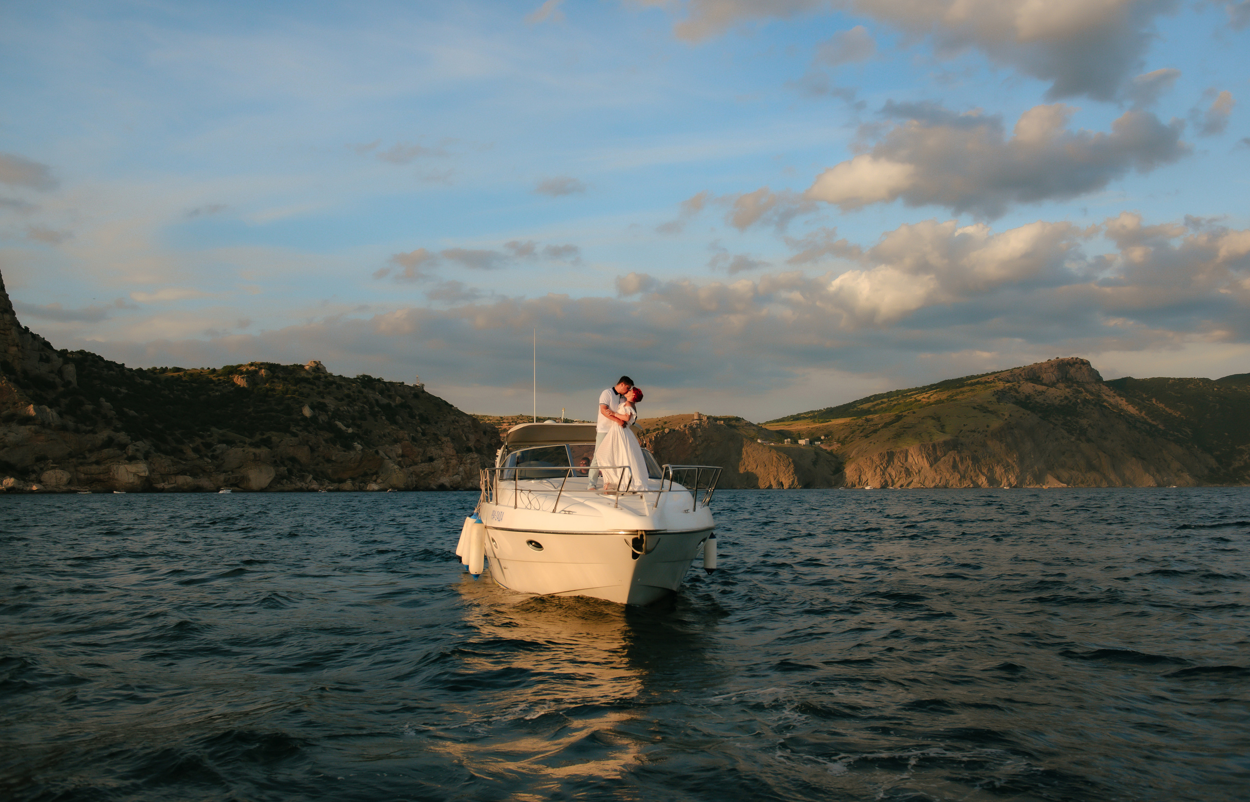 Балаклава, закат, яхта. Свадебный, женский, семейный фотограф в Севастополе Юлия Мошенко