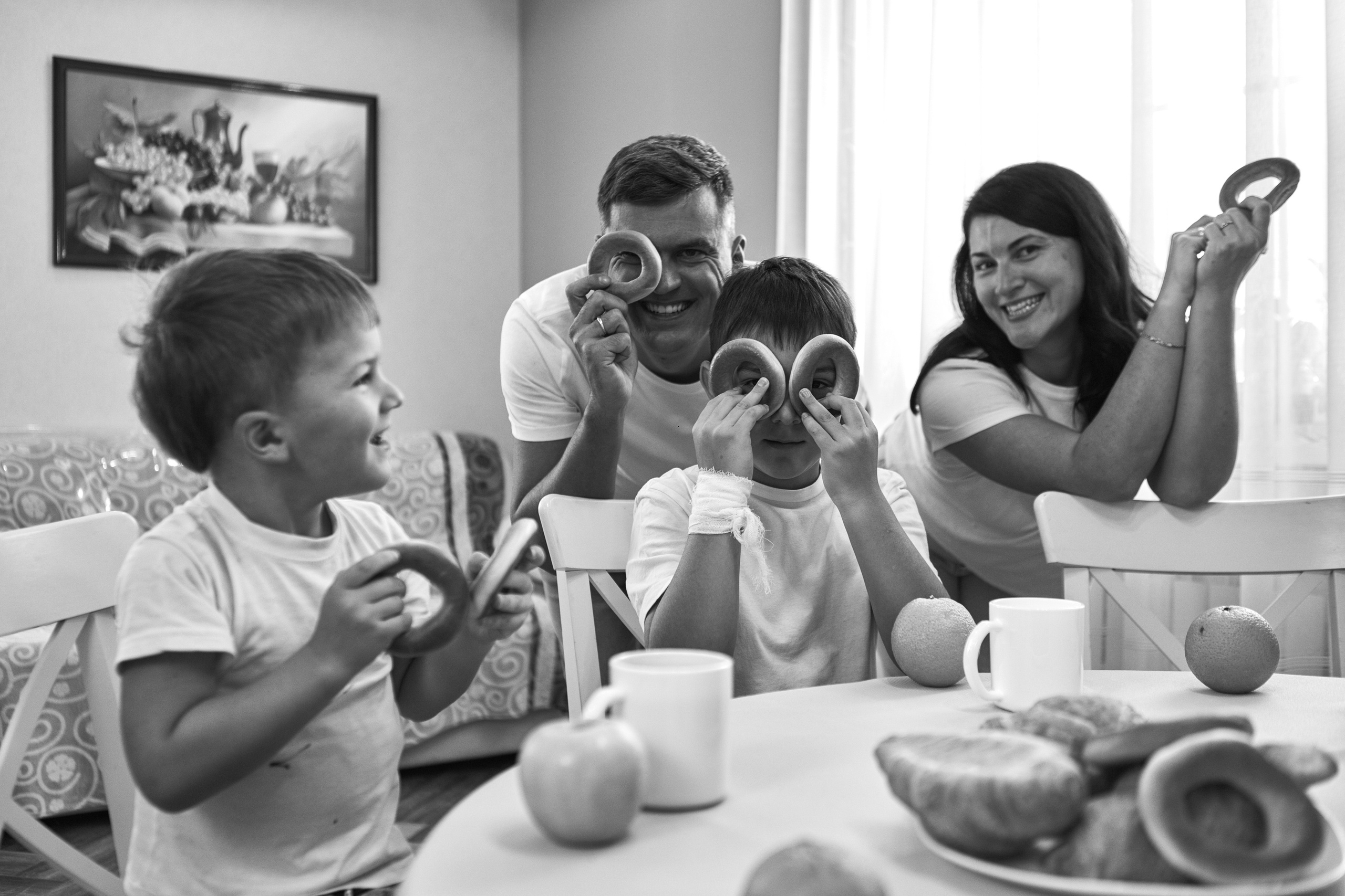 Семейная съёмка в интерьере. Фотограф Челябинск — Кирилл Устюжанин