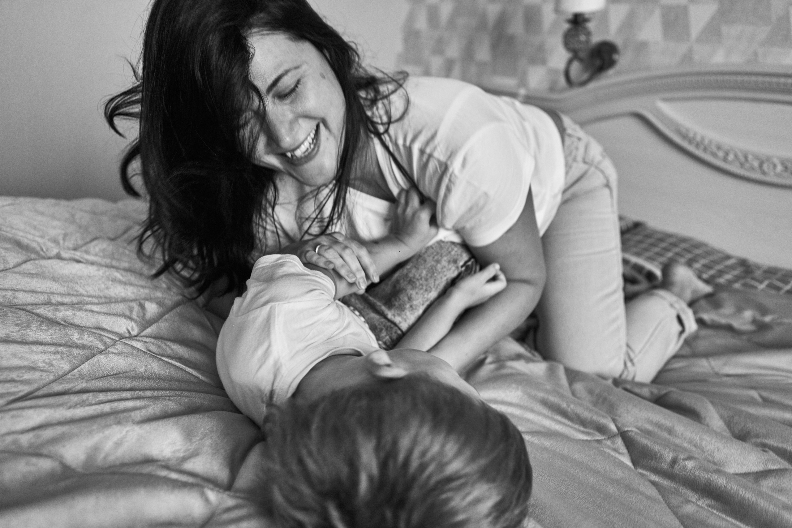 Семейная съёмка в интерьере. Фотограф Челябинск — Кирилл Устюжанин