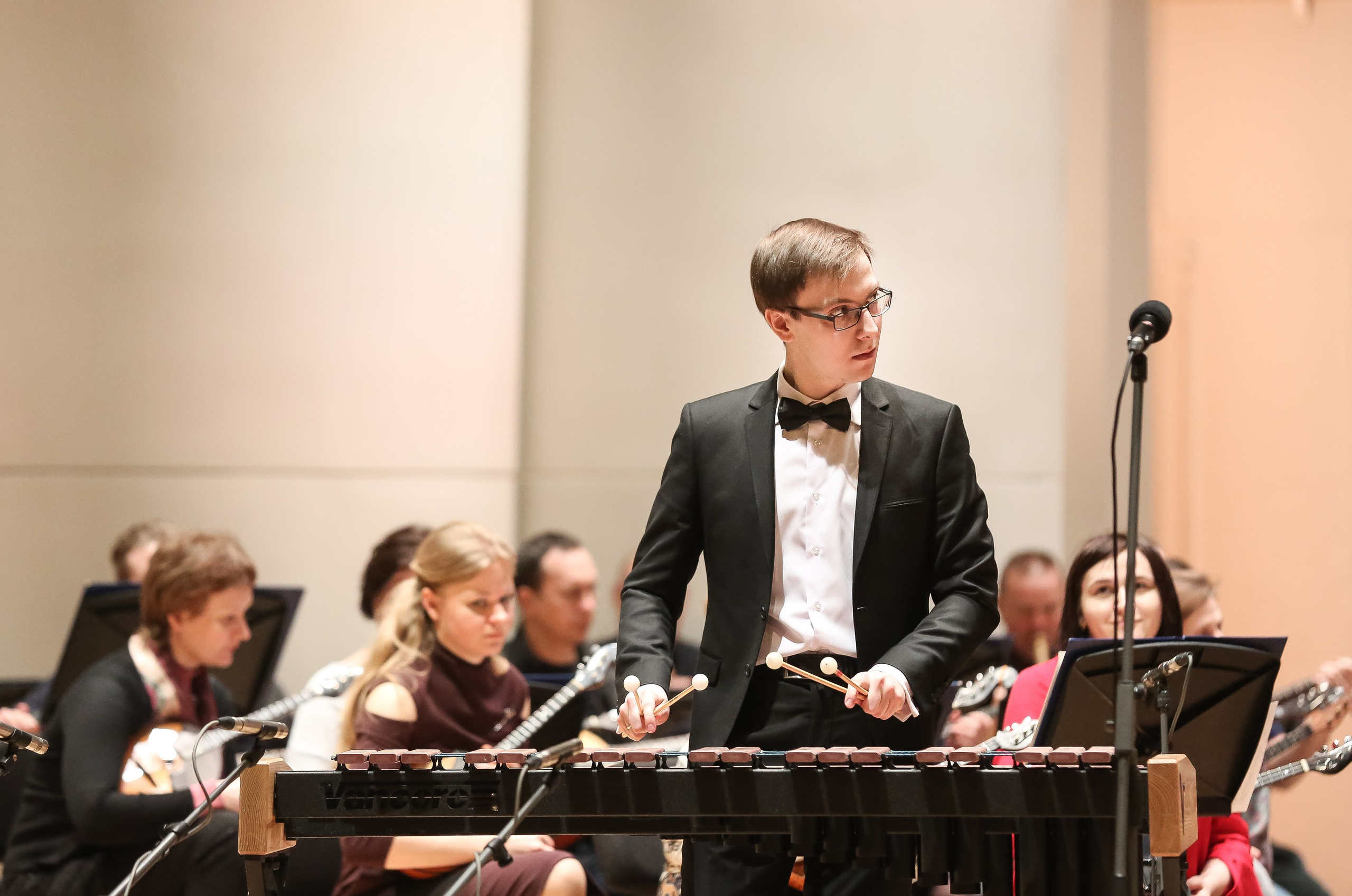 Концерт «Один виток вокруг планеты» ко Дню космонавтики. Дарья Письменюк / Darya Leitstern — фотограф, музыкант, журналист, путешественник