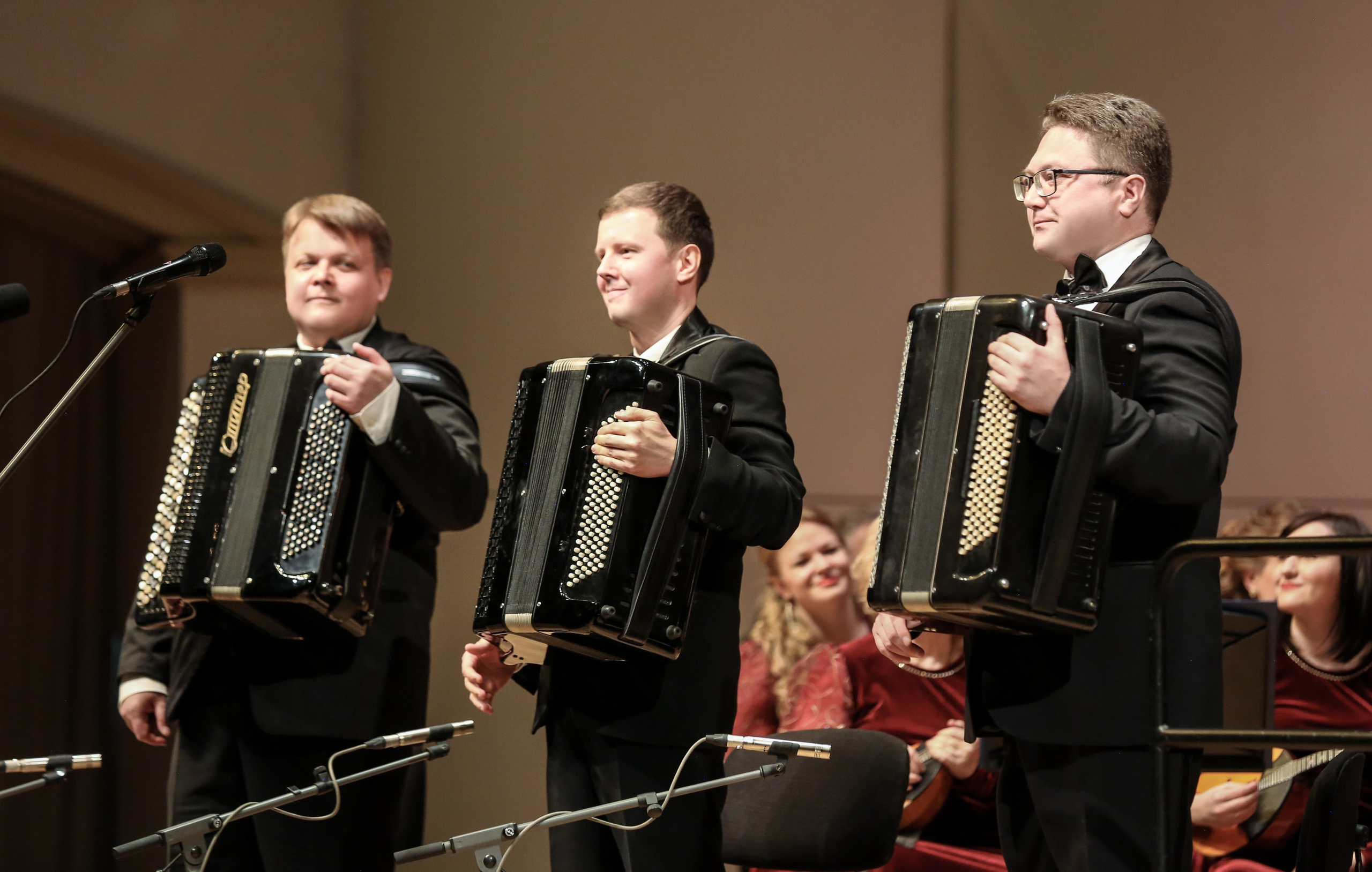 Концерт «Один виток вокруг планеты» ко Дню космонавтики. Дарья Письменюк / Darya Leitstern — фотограф, музыкант, журналист, путешественник