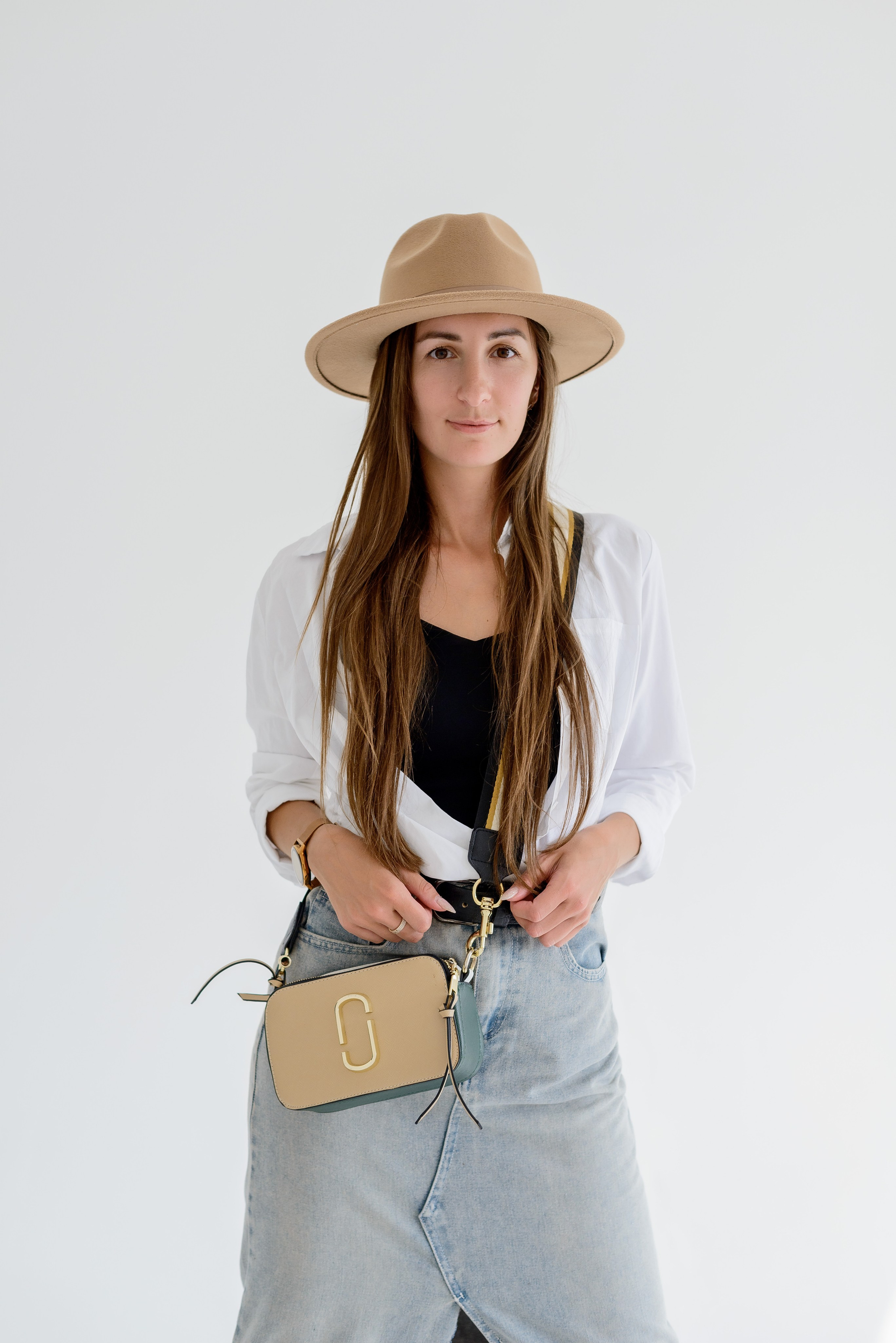 Фотограф для фотосессии в студии Балаково