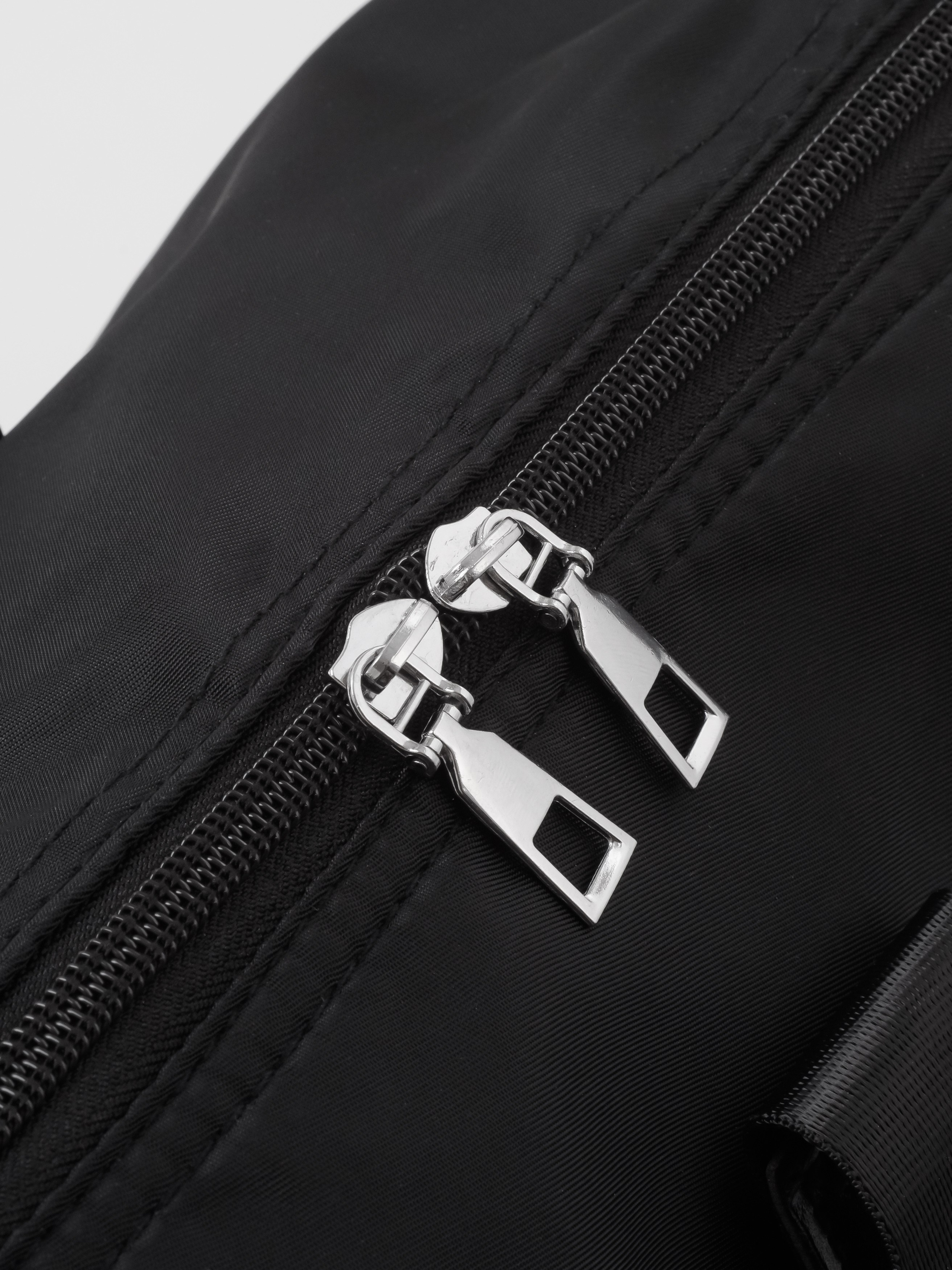 Спортивная сумка. Предметный фотограф, инфографика и видео в Санкт-Петербурге