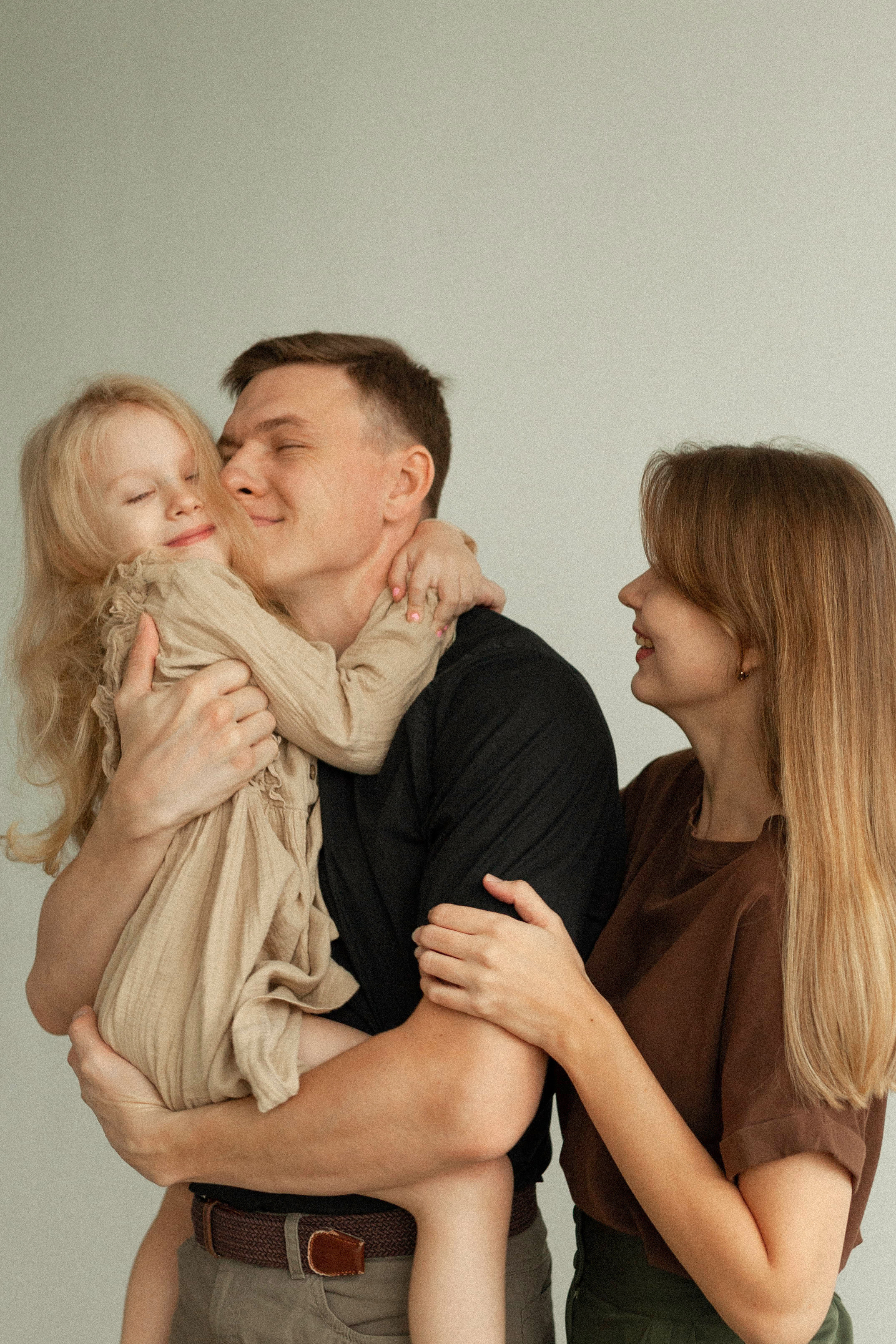 Геннадий Юлия и Злата. Семейный и женский фотограф, стильный репортаж в г. Новосибирск