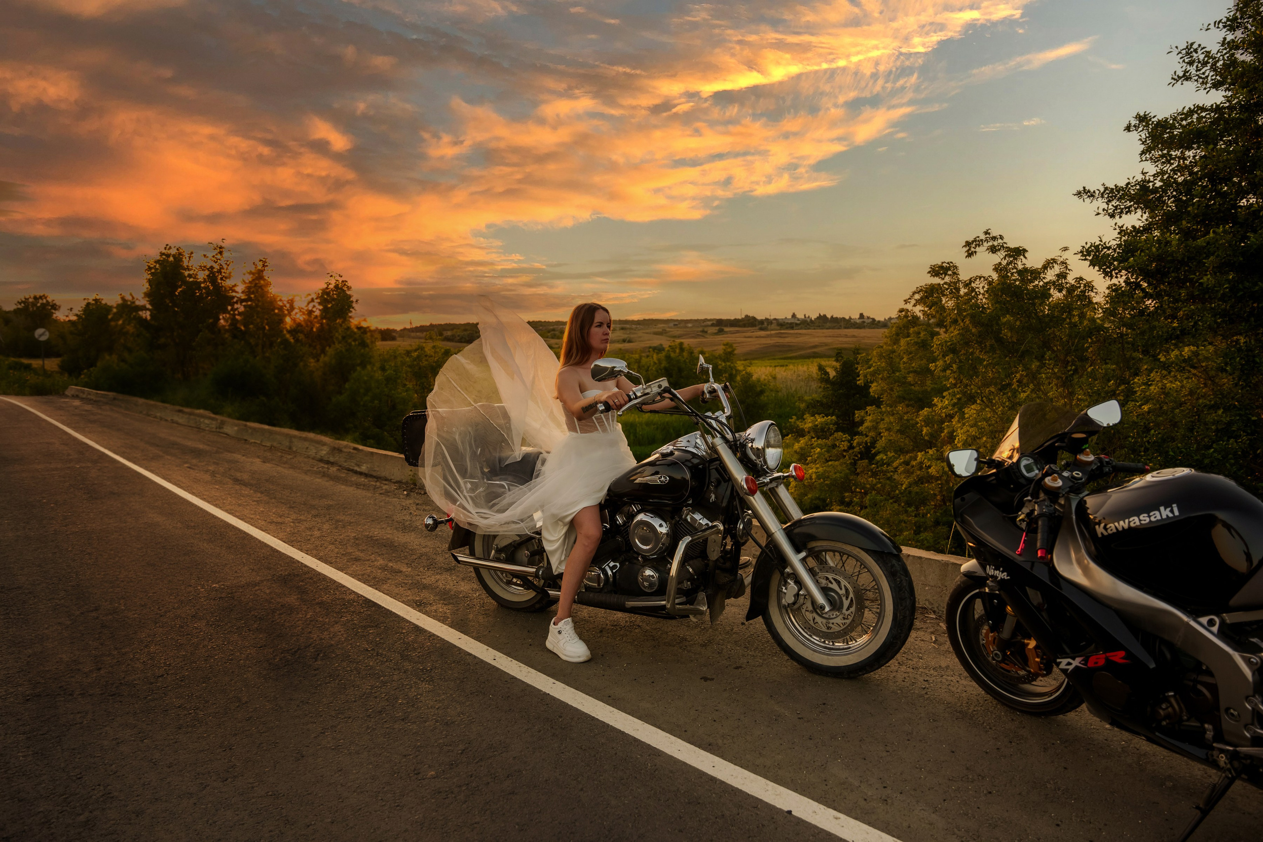 Свадебная мото фотосессия на закате саратов фотограф плаксина ольга. Ольга Плаксина фотограф в Саратове