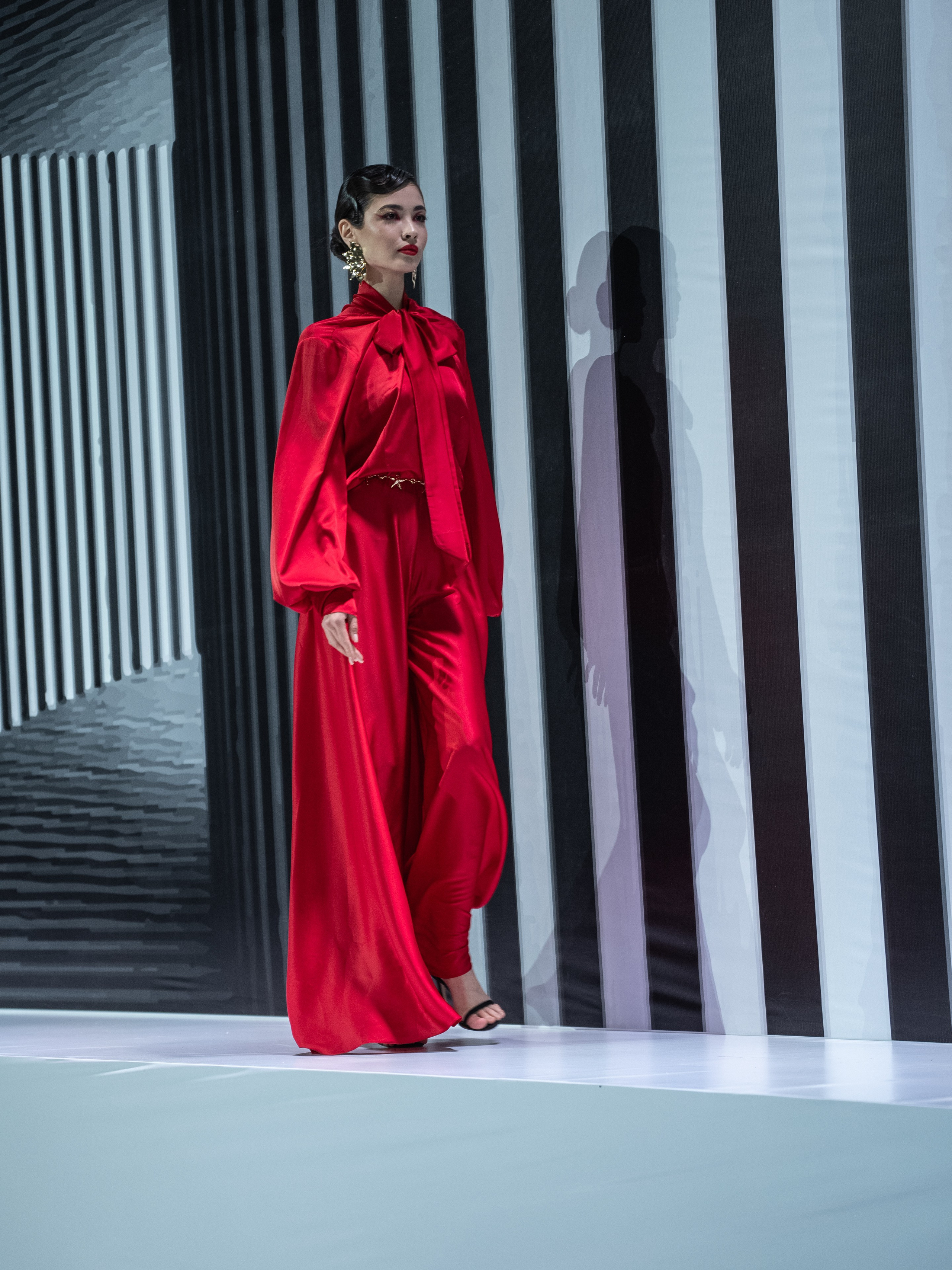 NAIYL BAIKUCHUKOV. Сайт Алматинского НЮ АРТ, будуар и фэшн фотографа Дениса Карпенко