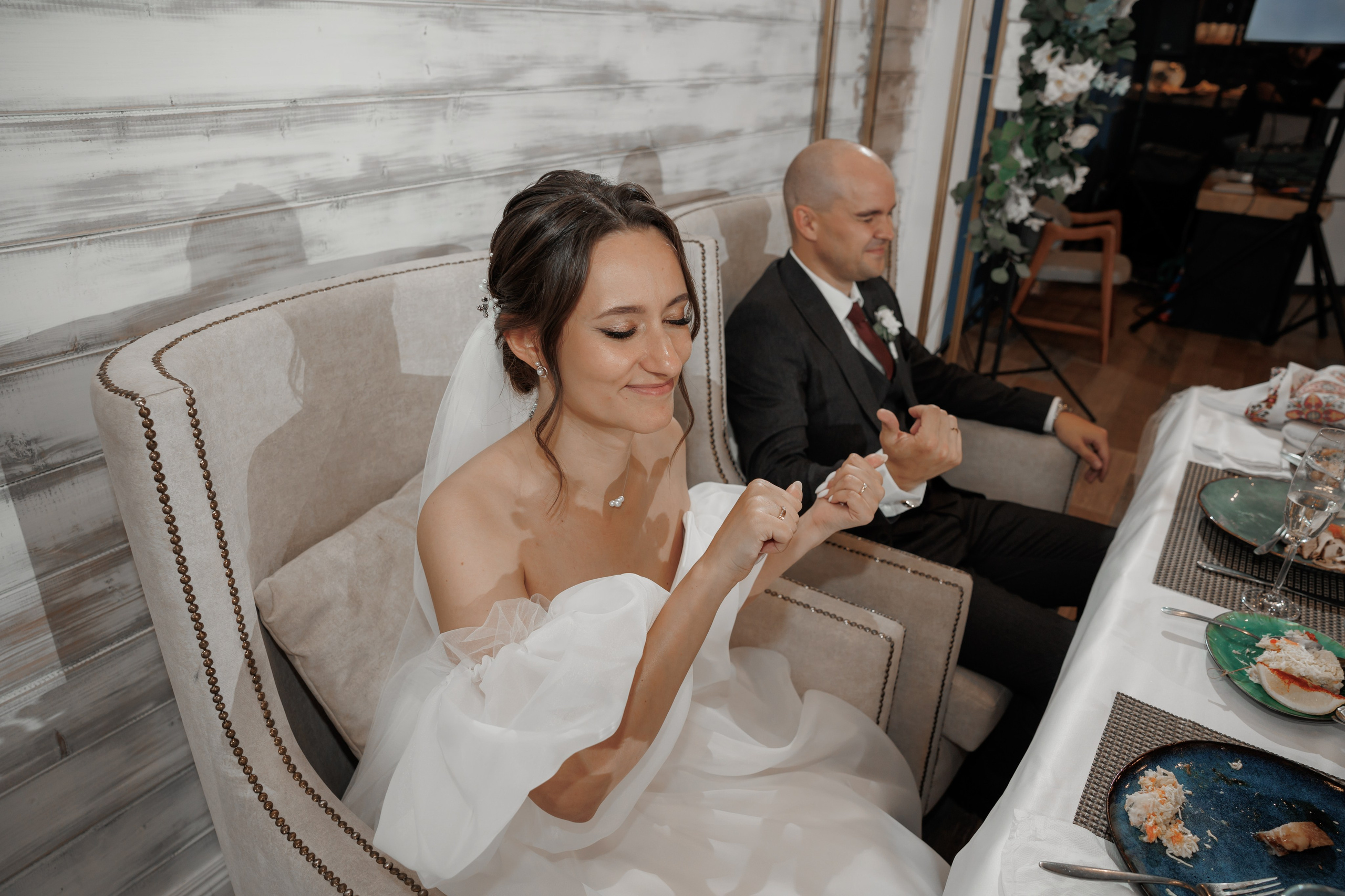 Полина и Дмитрий, загородный клуб «Барин», ЗАГС в г. Пушкино. Свадебный и репортажный фотограф (Москва, Королев и другие)