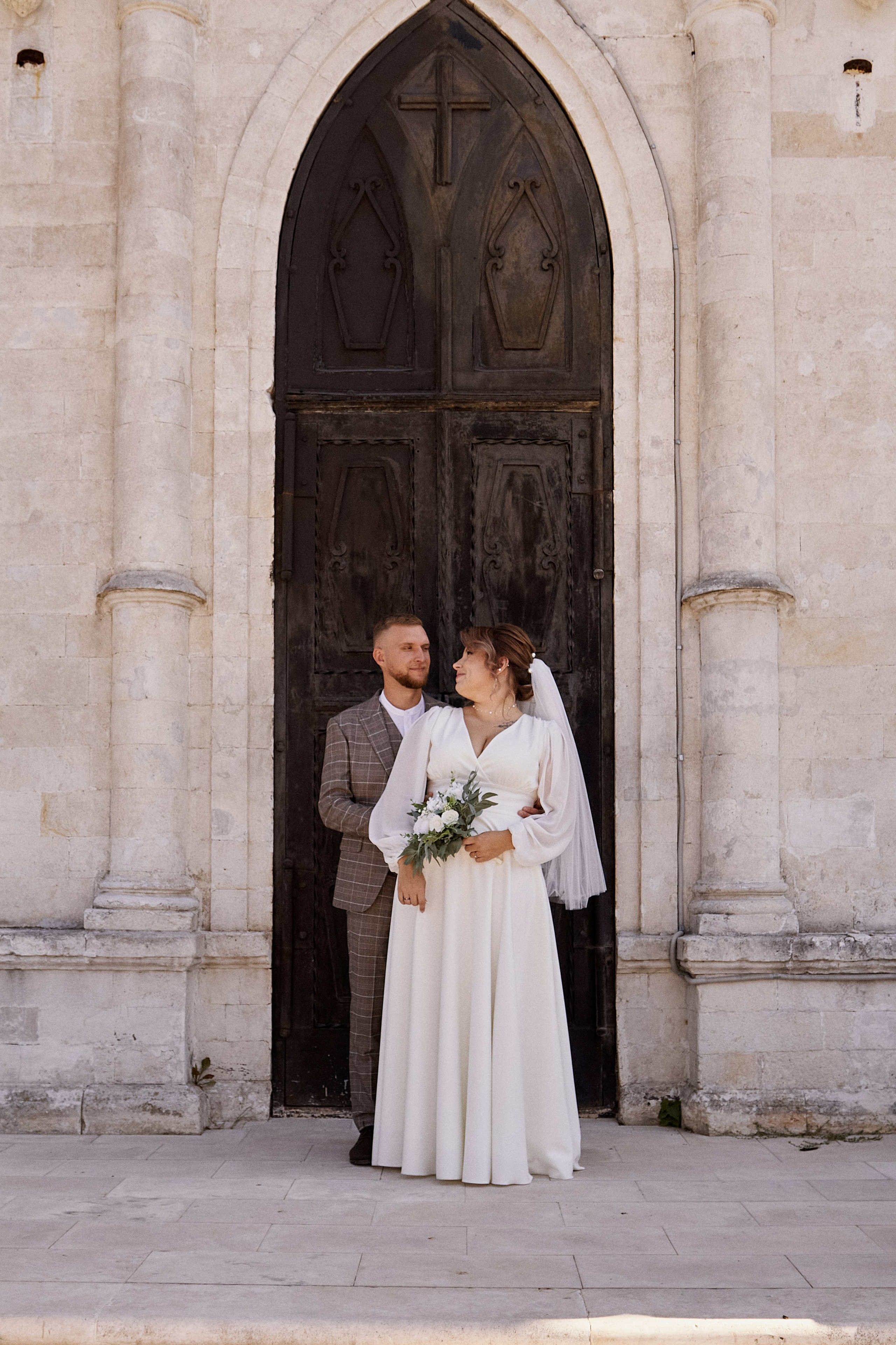 Алевтина и Дмитрий. Владимирский храм. Фотограф лавстори Москва/МО Приятелева Ангелина