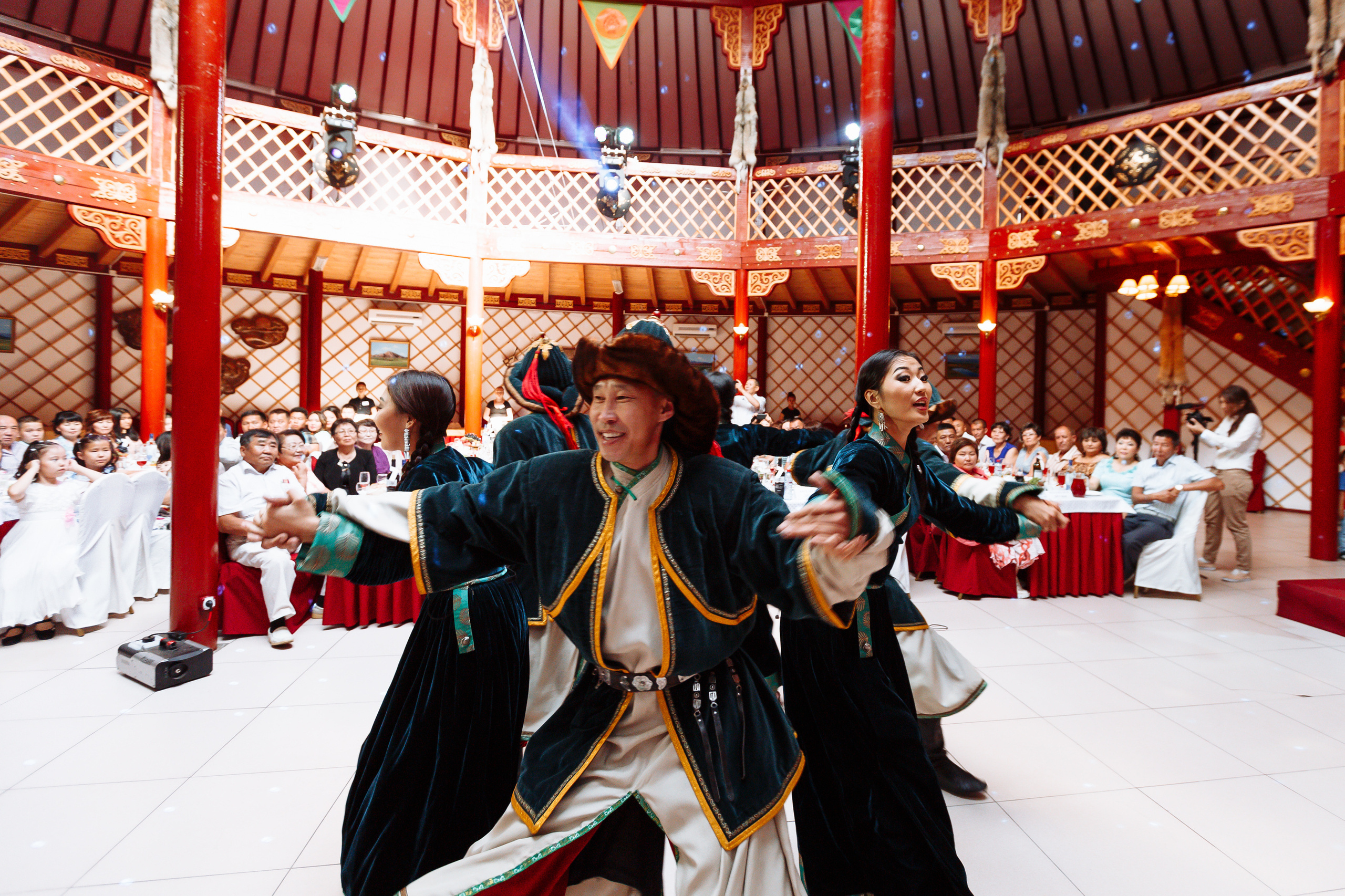 Ясин и Саяна. Свадебный и семейный фотограф в Улан-Удэ