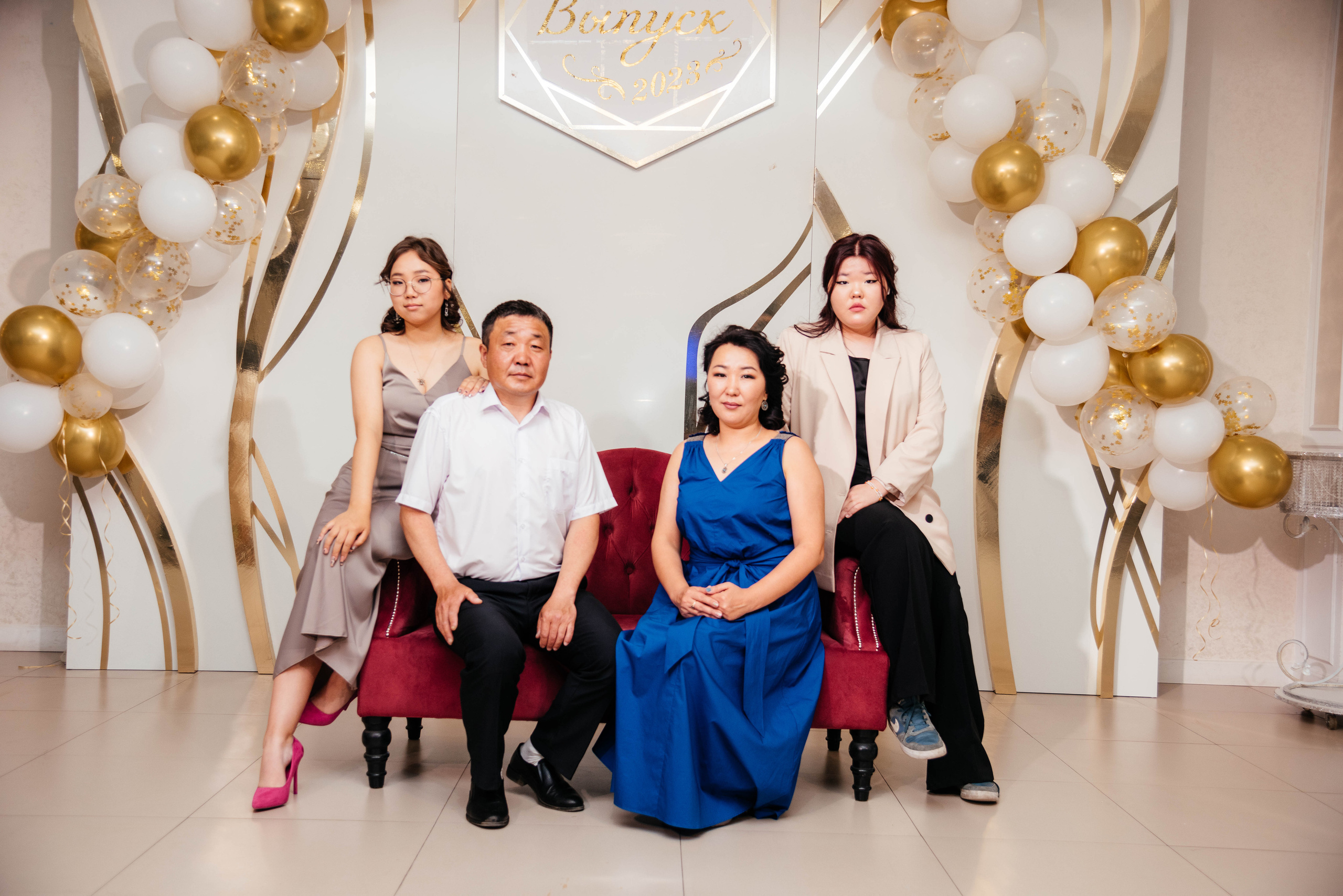 Последний звонок. Фотограф Эллина Дар г. Улан-Удэ