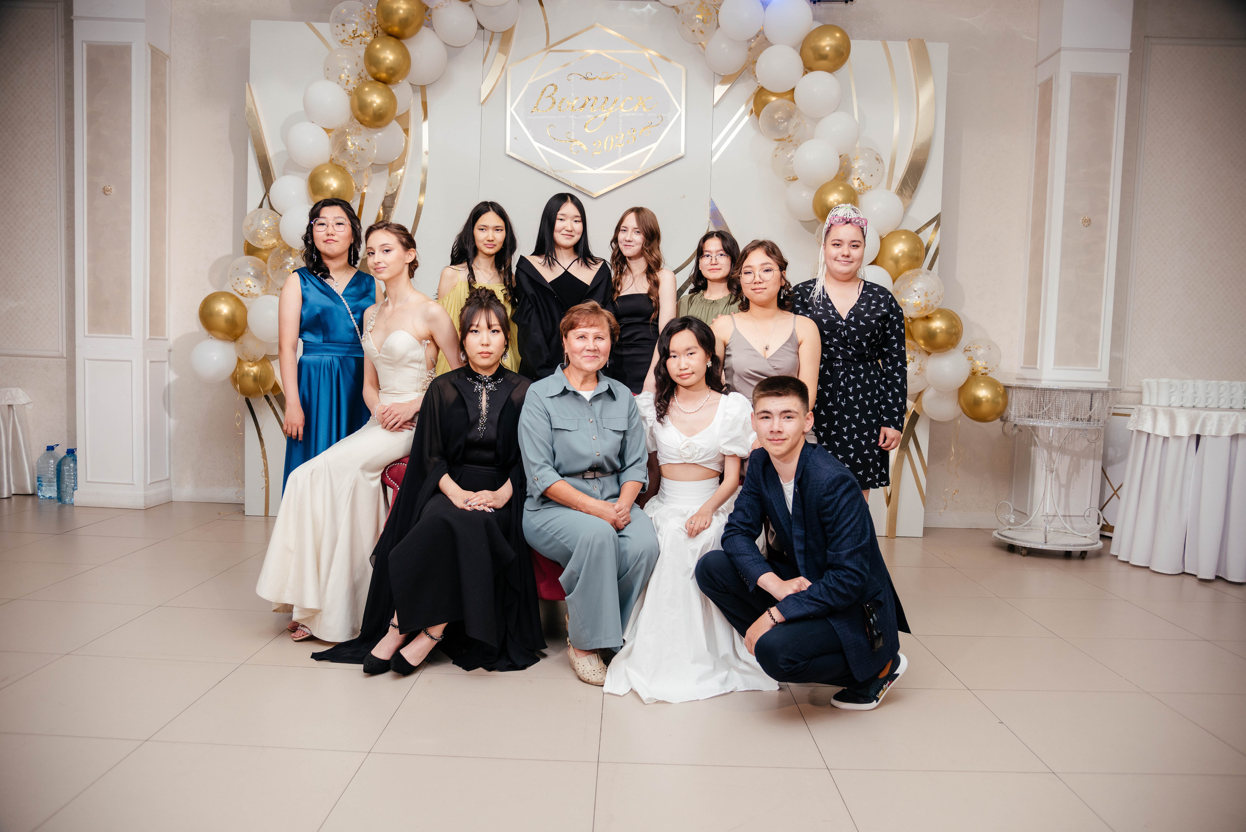 Последний звонок. Фотограф Эллина Дар г. Улан-Удэ