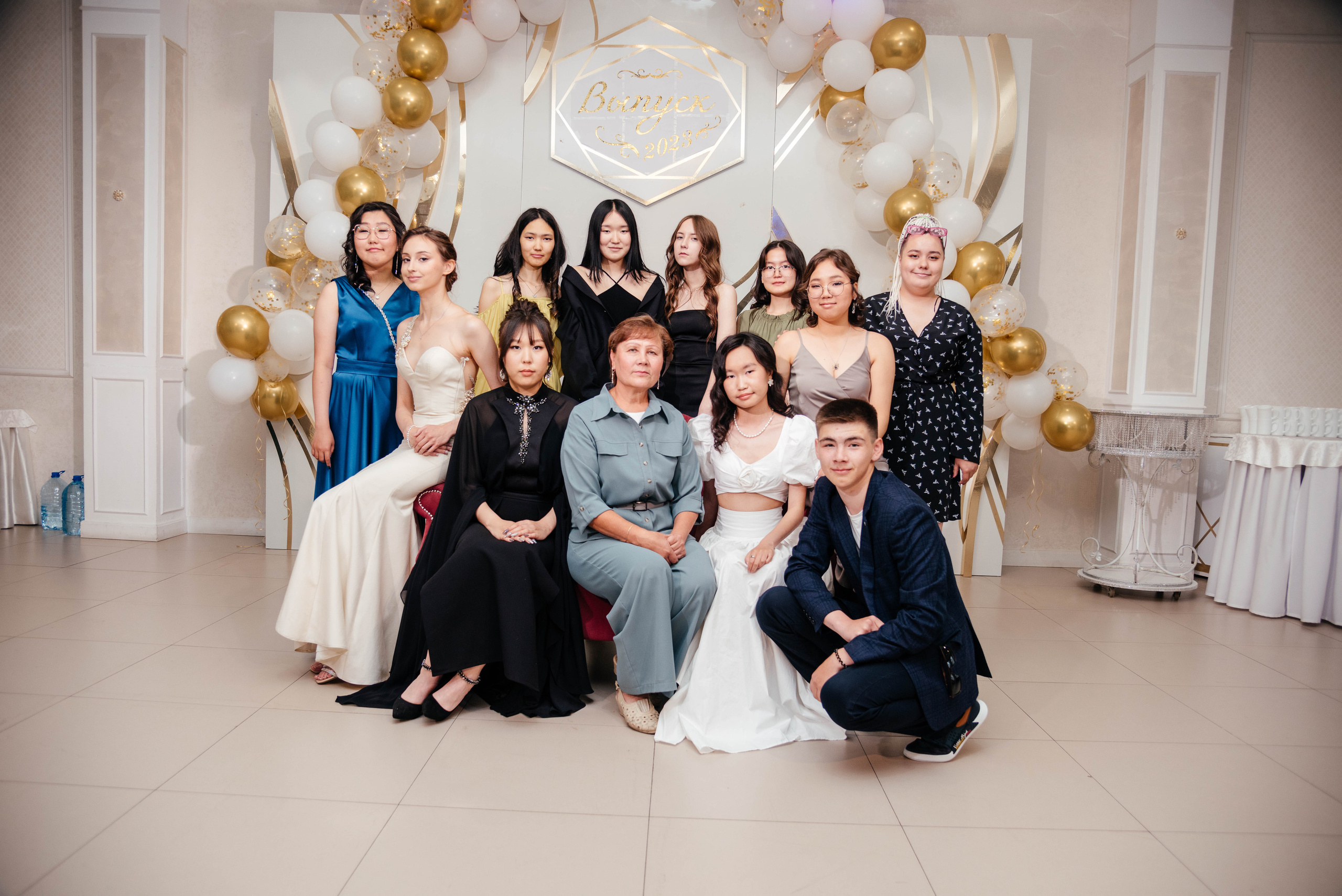 Последний звонок. Фотограф Эллина Дар г. Улан-Удэ