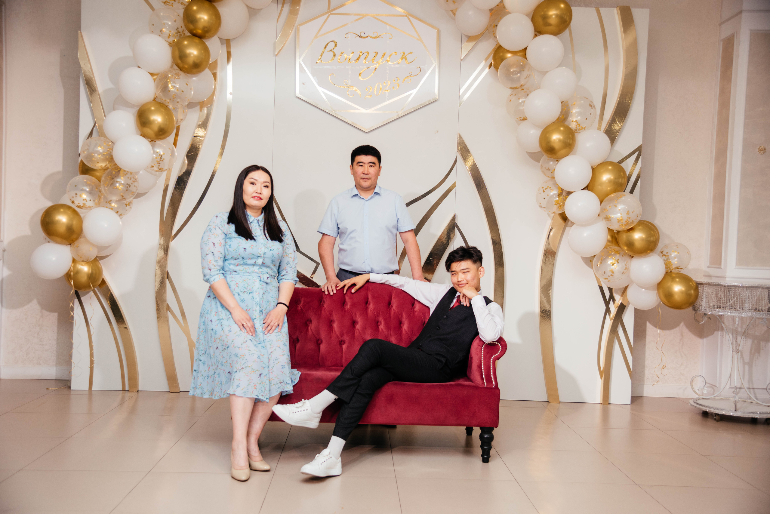 Последний звонок. Фотограф Эллина Дар г. Улан-Удэ