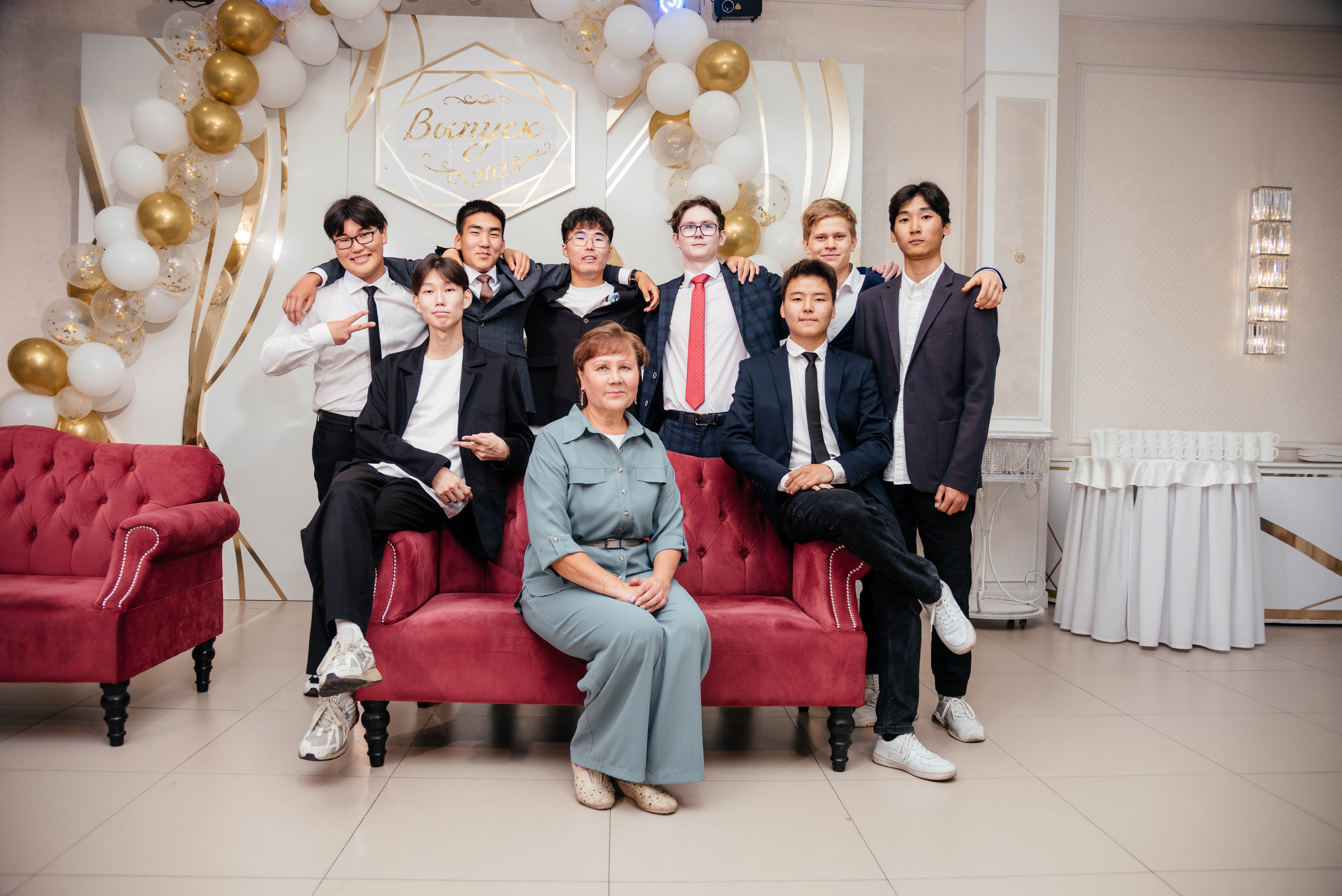 Последний звонок. Фотограф Эллина Дар г. Улан-Удэ