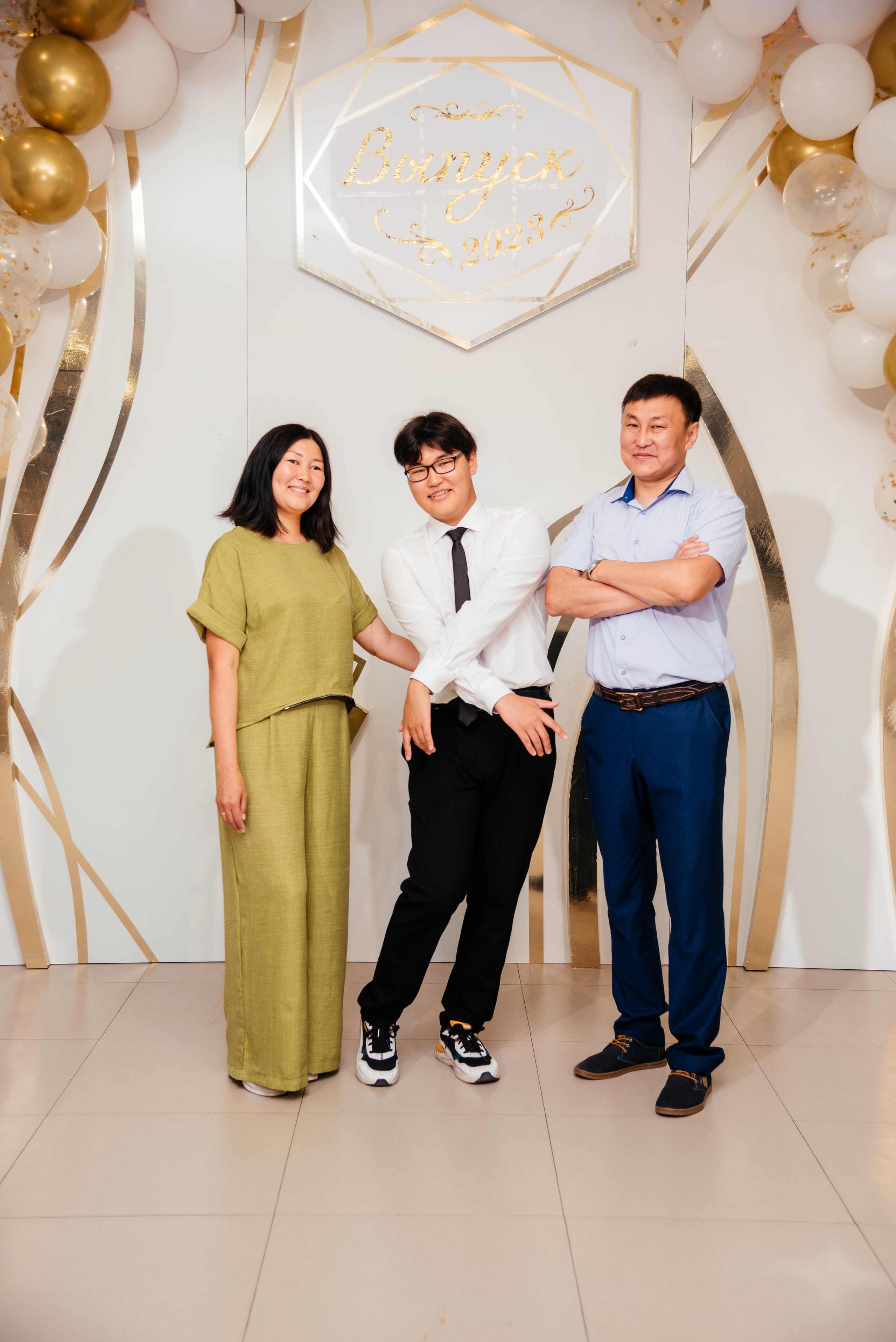 Последний звонок. Фотограф Эллина Дар г. Улан-Удэ