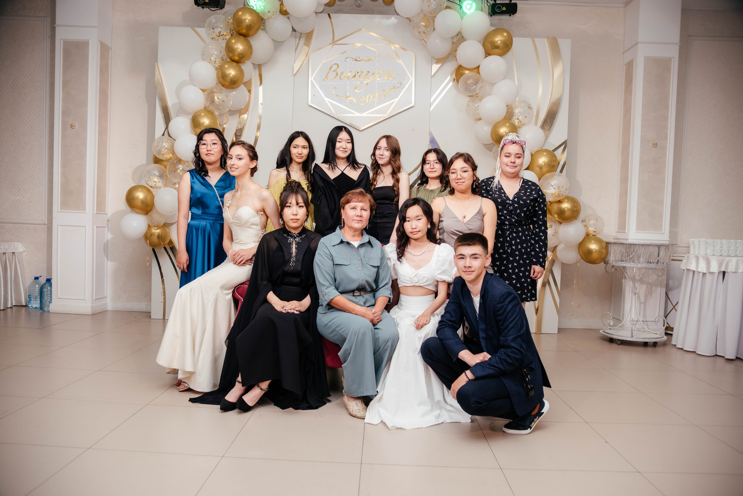 Последний звонок. Фотограф Эллина Дар г. Улан-Удэ