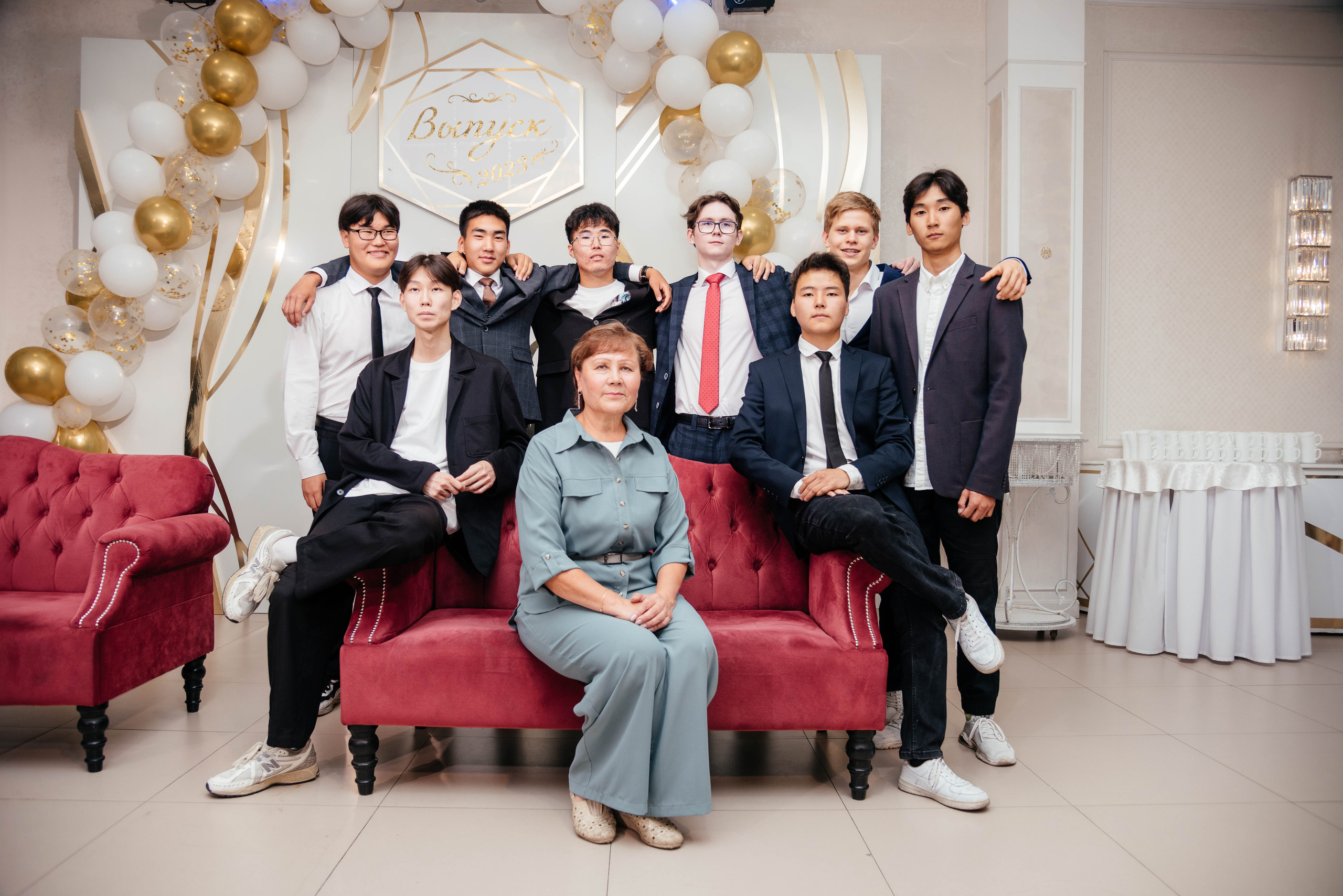 Последний звонок. Фотограф Эллина Дар г. Улан-Удэ