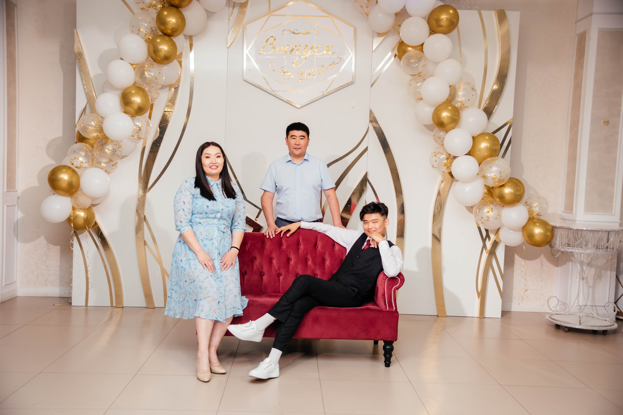 Последний звонок. Фотограф Эллина Дар г. Улан-Удэ