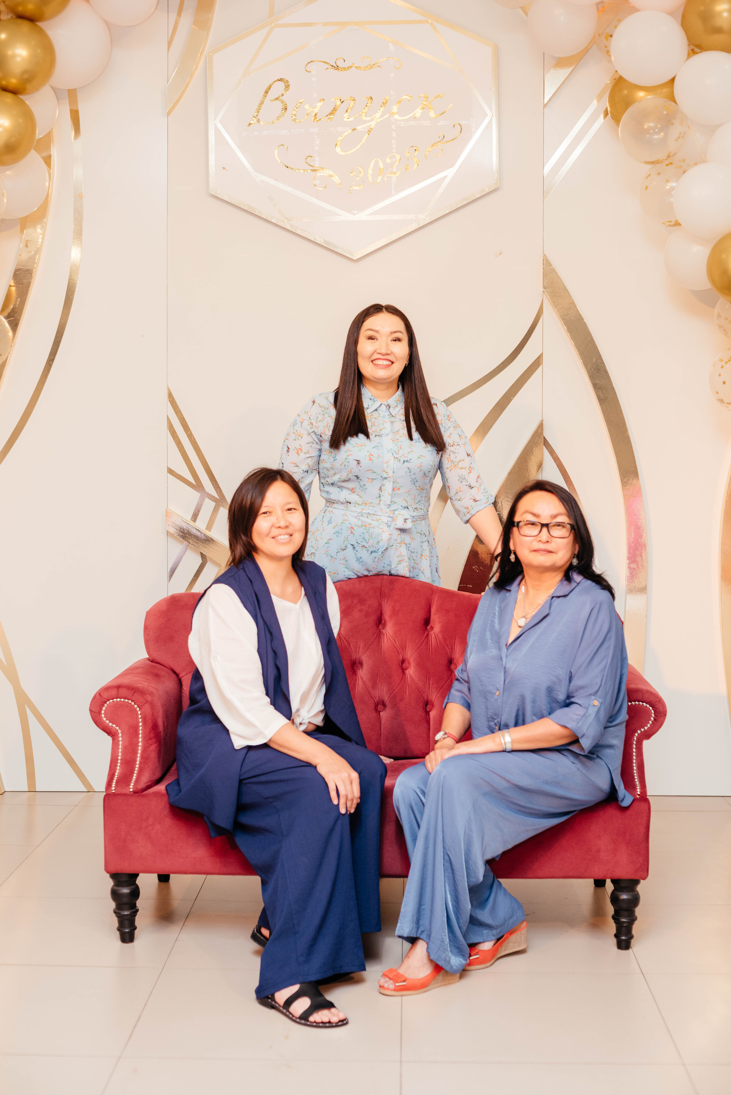 Последний звонок. Фотограф Эллина Дар г. Улан-Удэ