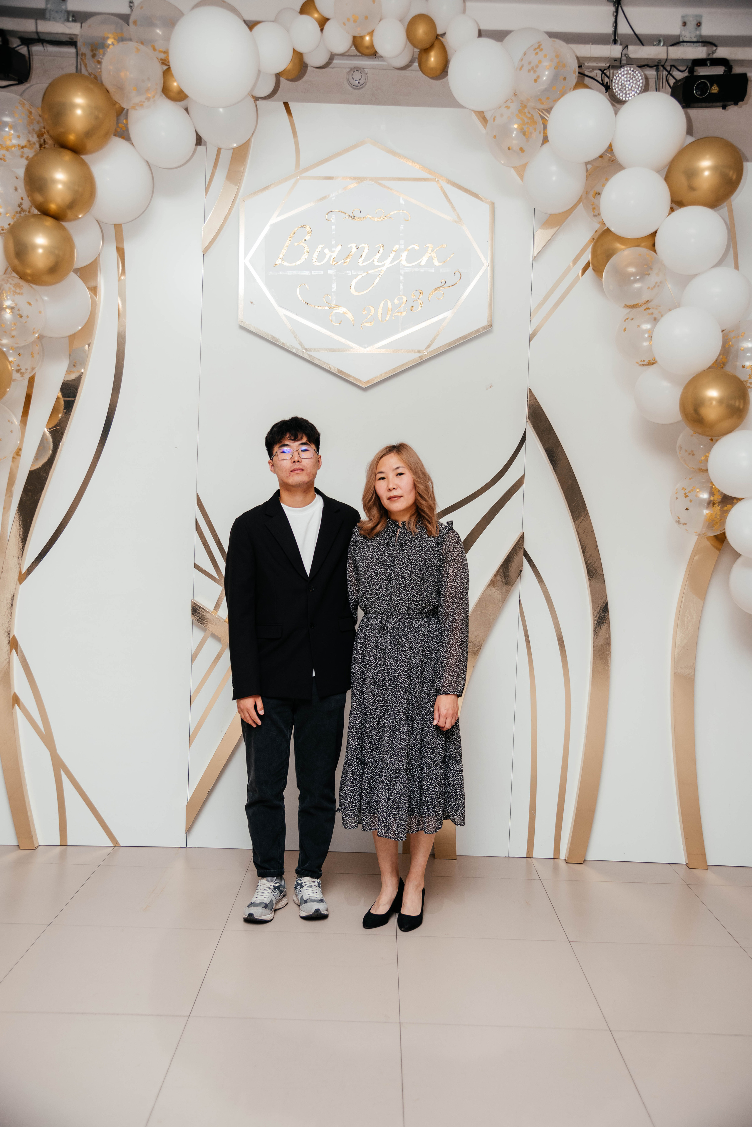 Последний звонок. Фотограф Эллина Дар г. Улан-Удэ