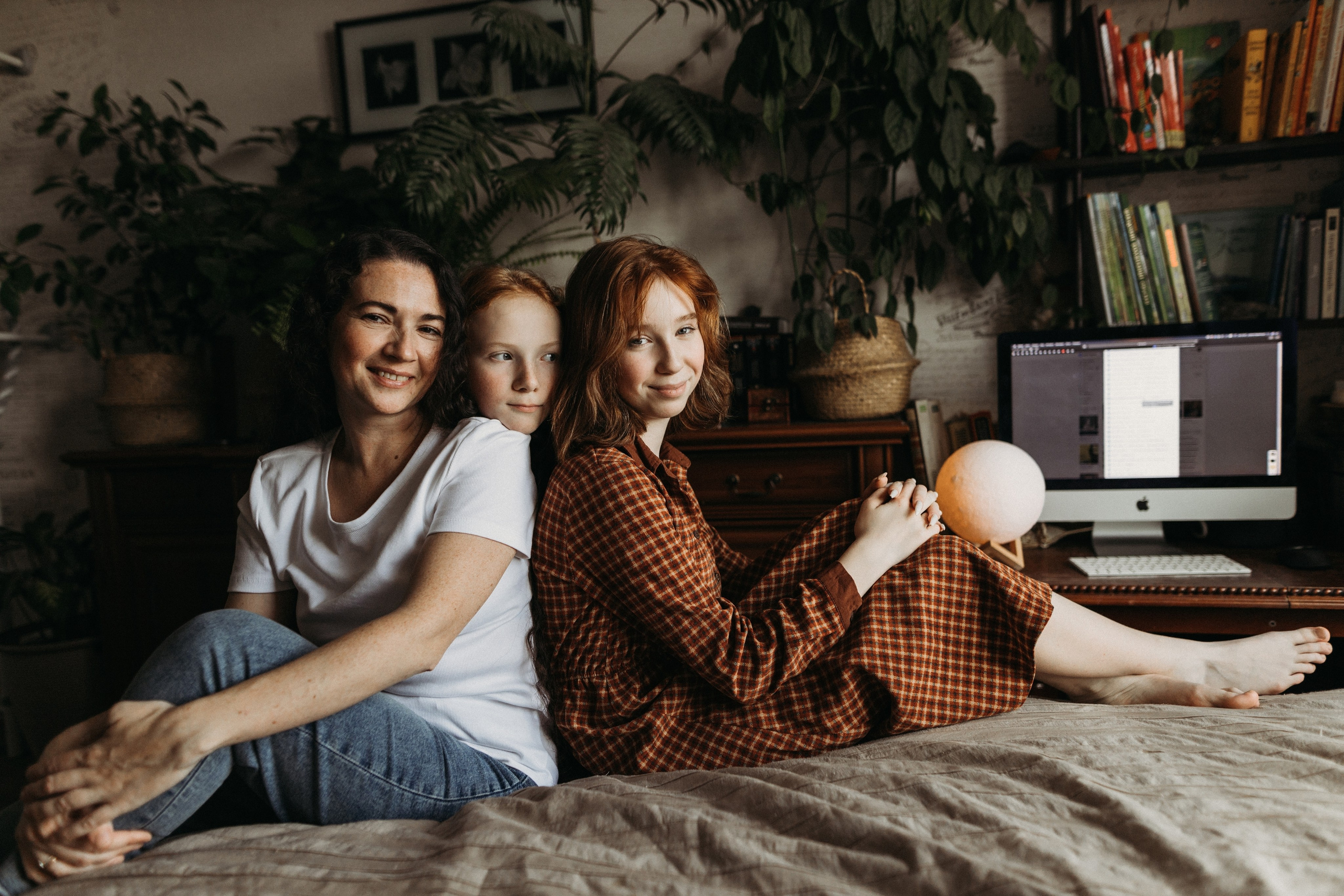 Алиса, Леша, Яся, Соня, Лев. Фотограф Людмила Оюн