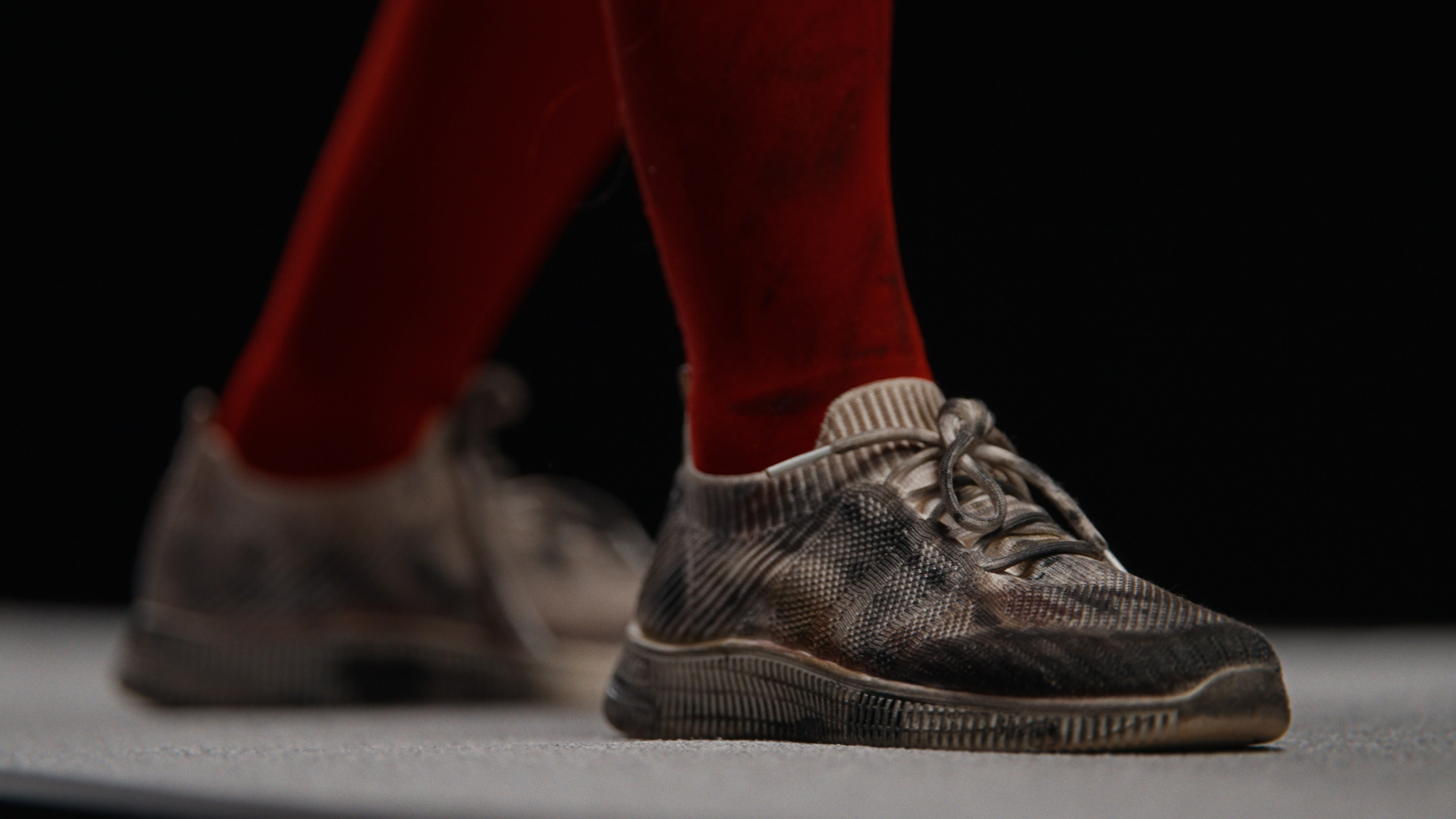 Беги (music video). Colorist Ivan Serzhanov