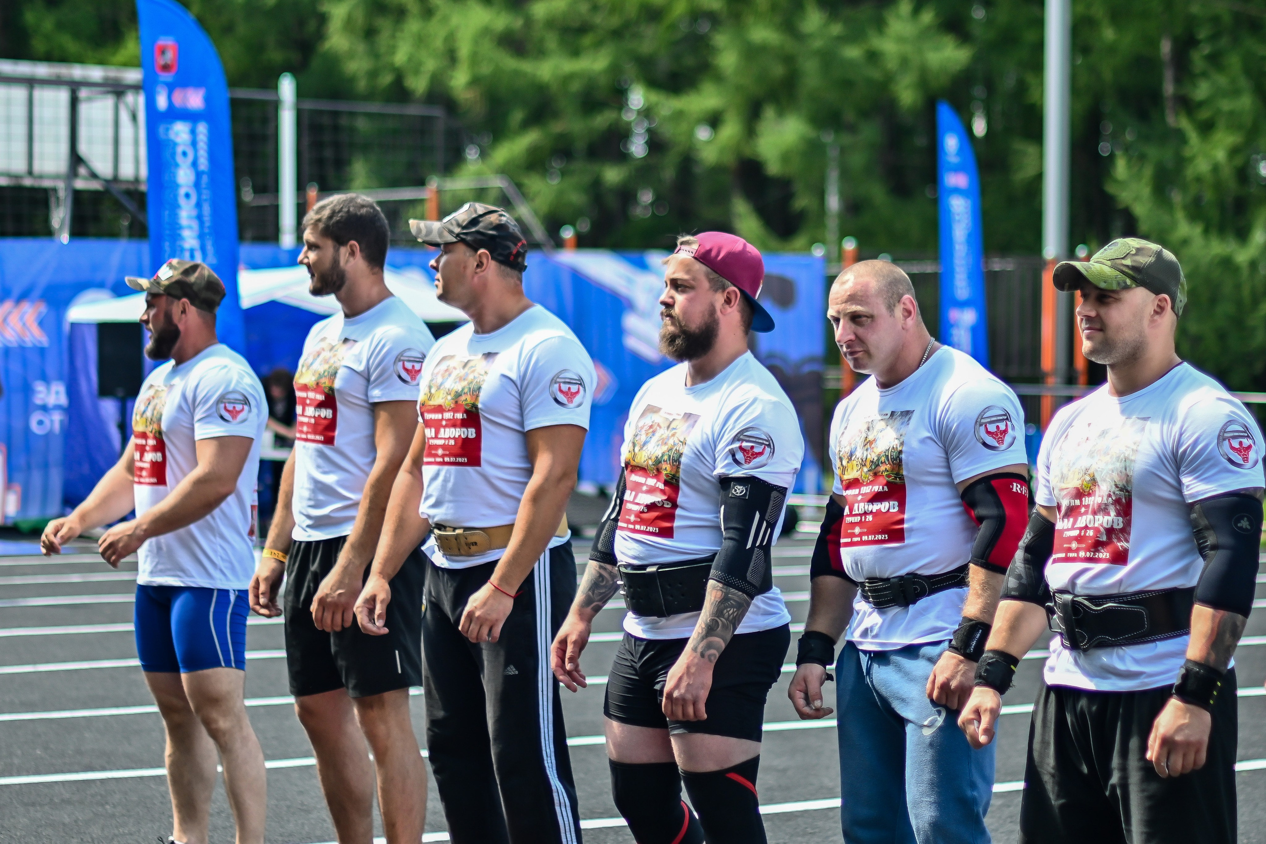 СТРОНГ. Фотограф для бизнесконтента, репортажей и семейного альбома в Москве