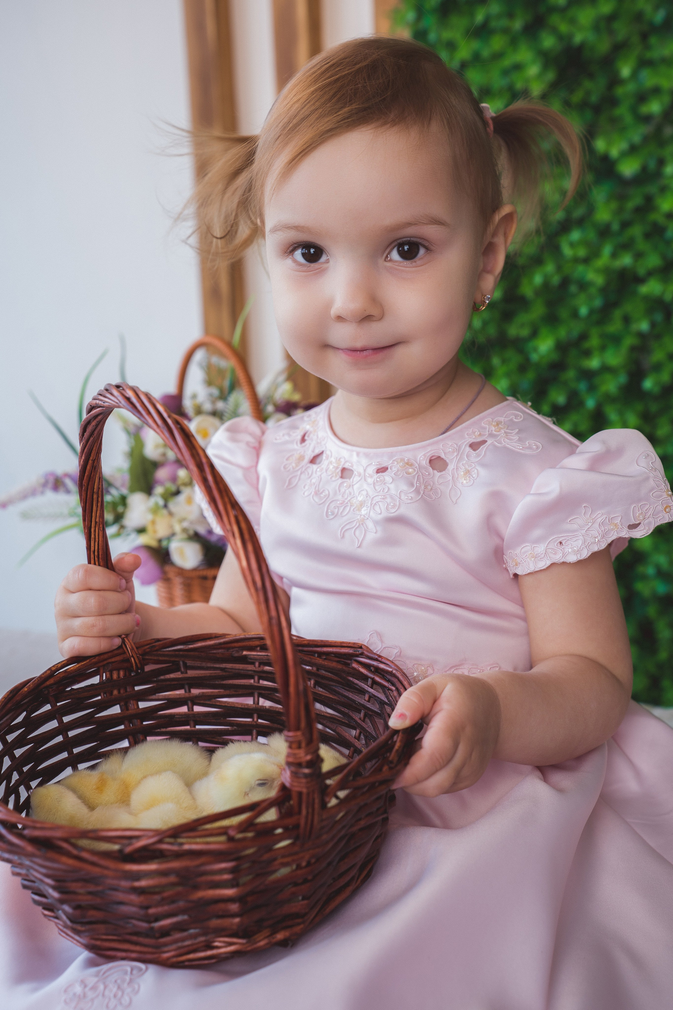 Пасхальный фотодень с цыплятами и кроликами. Фотограф Маргарита Слободянина в Хабаровске