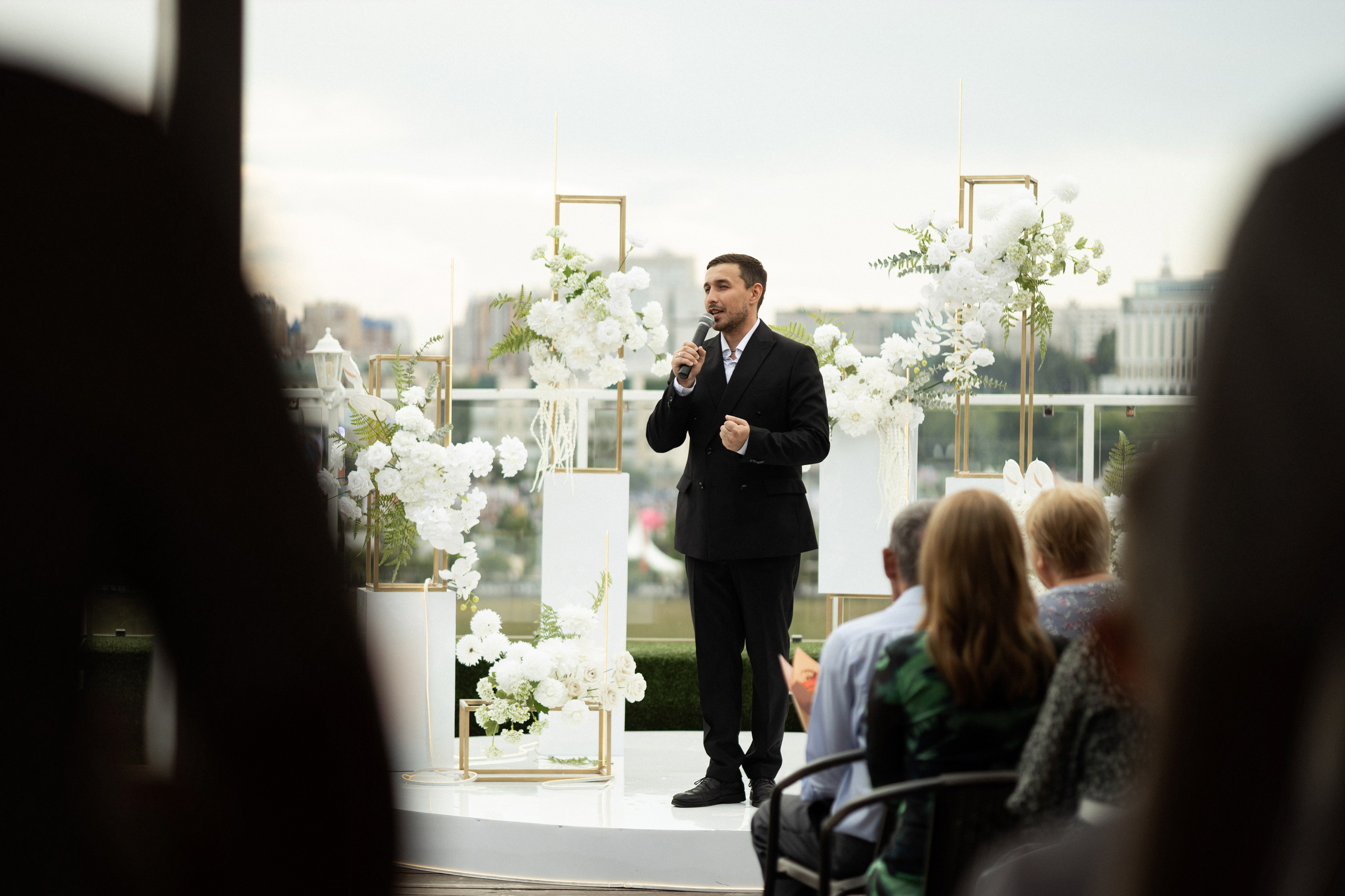 И в конце вечера мы выпьем шампанское за наш день