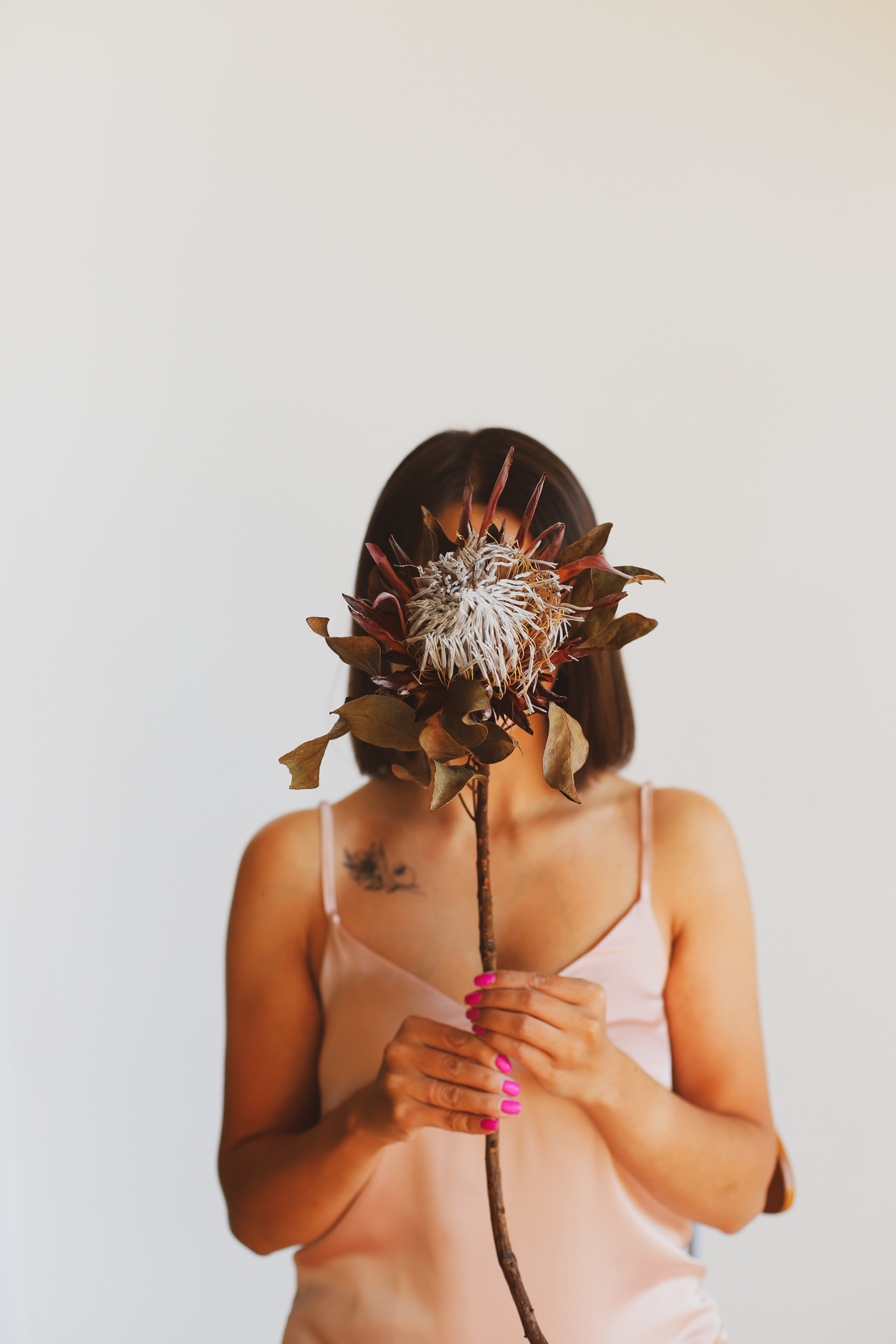 Светлая студия и образ художницы. Фотограф в Сургуте Брызгунова Анастасия