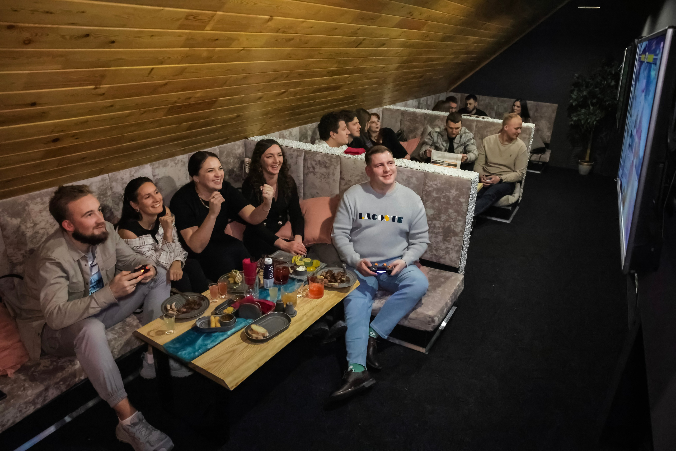 Открытие ШОТНОЙ. ШОТНАЯ бар вдохновения в Магадане