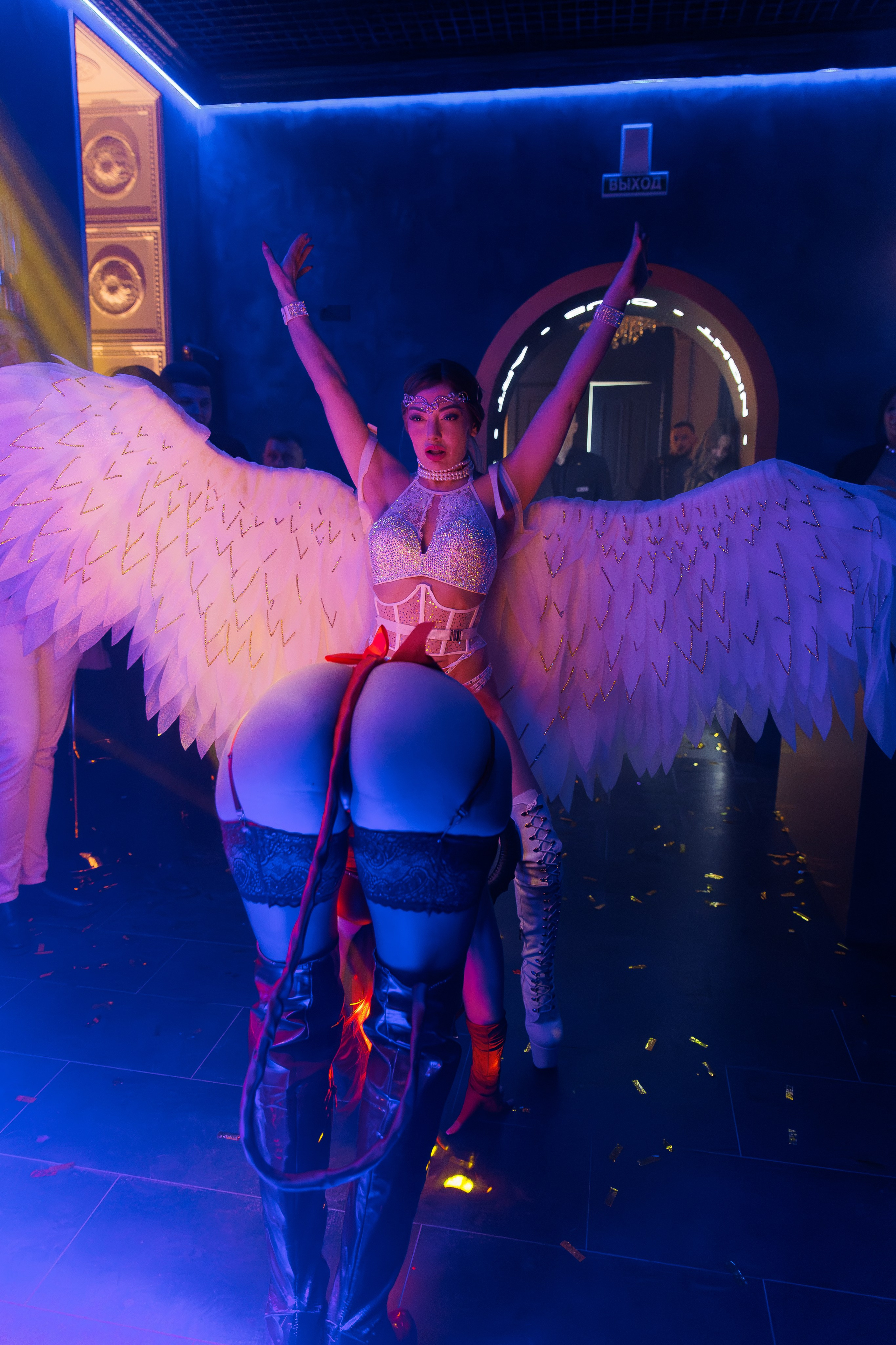 ЛУВР [Открытие Ночного клуба]. СВОИ. ФОТООТЧЕТЫ-СОБЫТИЯ-МЕСТА