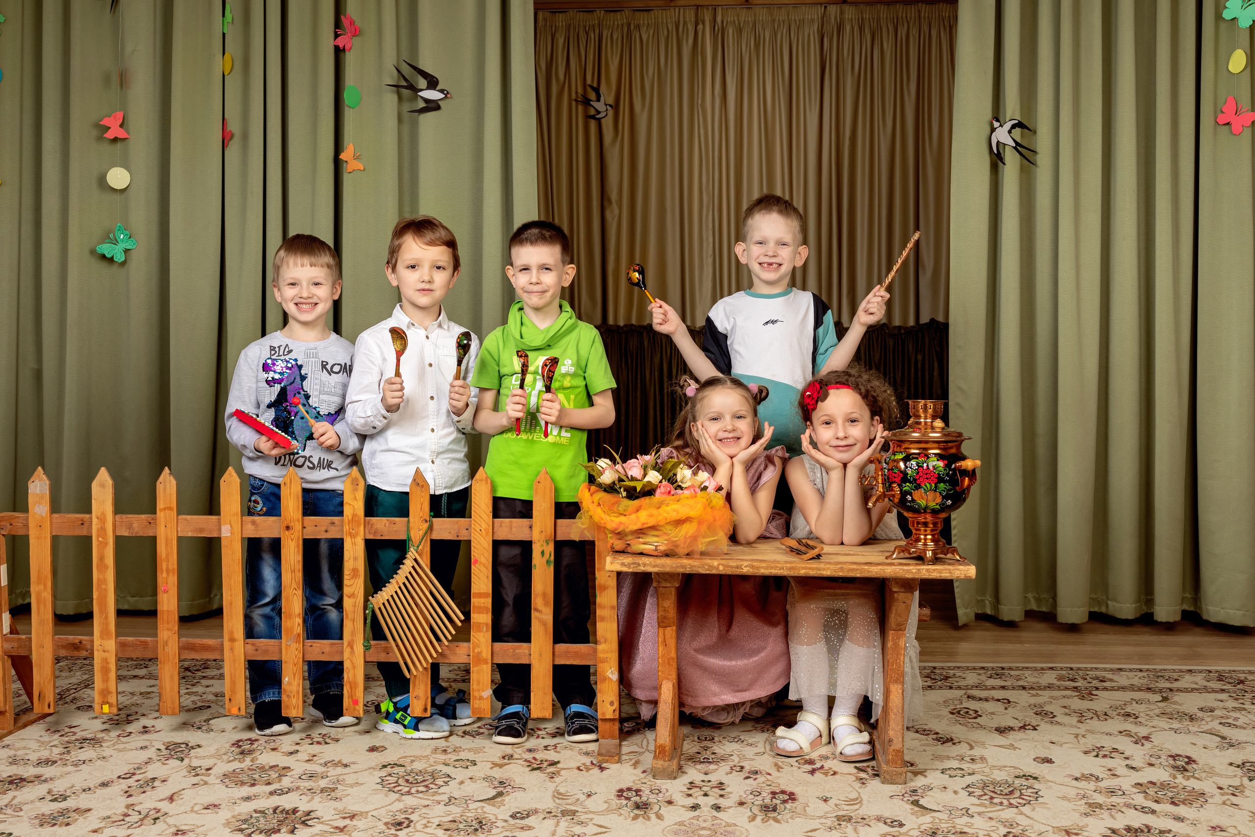 Групповые и сюжетные фотографии в детском саду