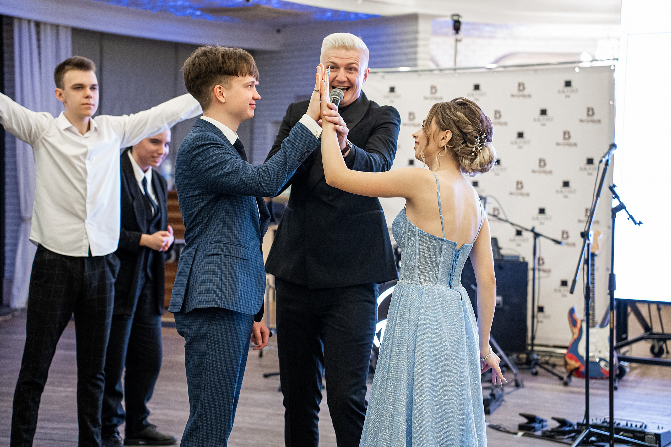 Выпускной 101 школа | Артист. Фотограф в Воронеже Ольга Космодемьянская