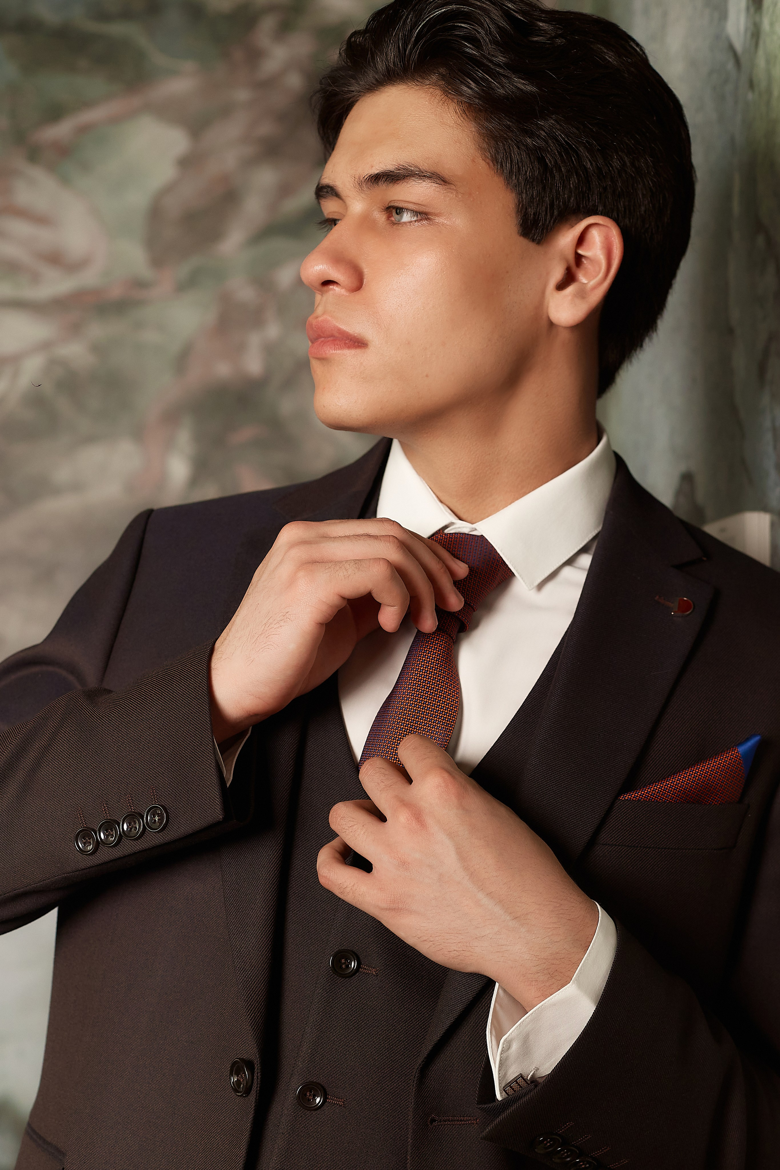 Журнал «Свадебный салон». Магазин мужской одежды Mister. Виктория Ларина — Портретный профессиональный фотограф в Иркутске