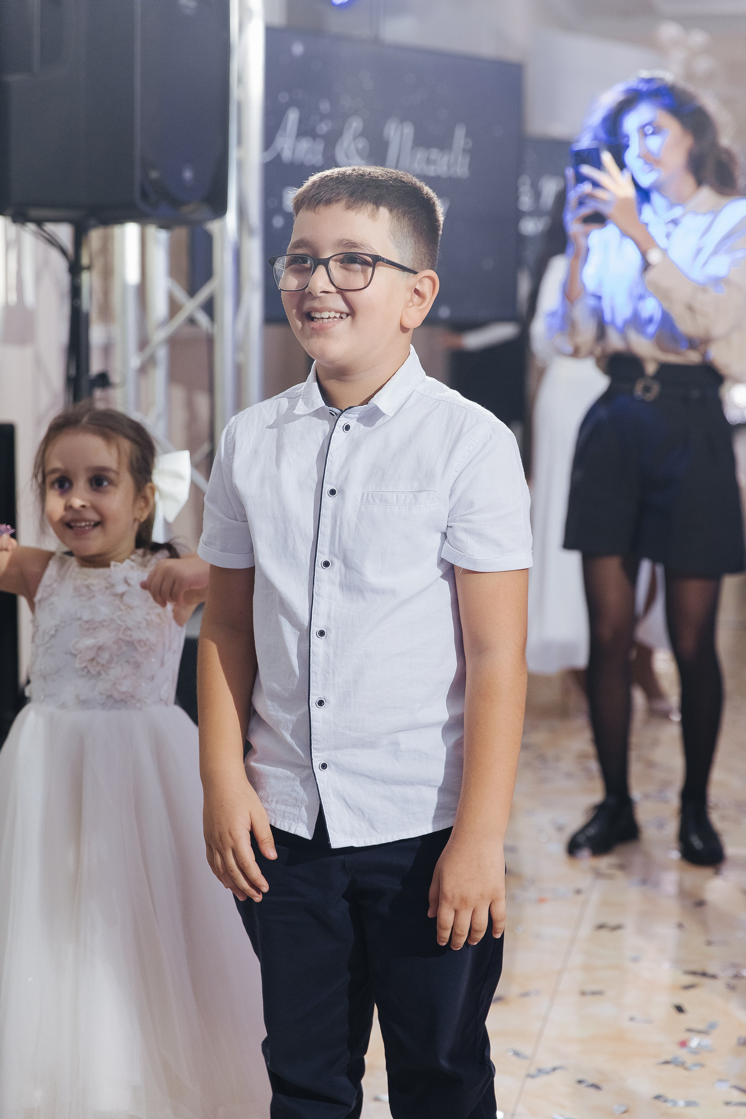 Ани и Назели. 35&5 День рождения, «Янтарь». Фотограф в Красноярске Надежда Воскресенская