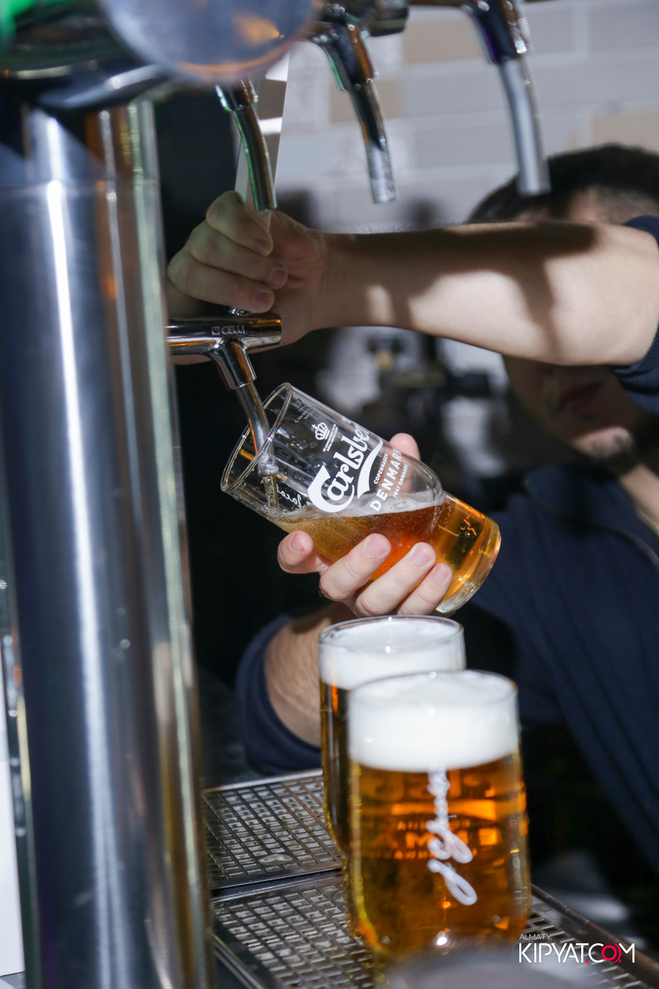 УХО И МЕДВЕДЬ НА САИНА. КИПЯТКОМ АЛМАТЫ! Фотосъемка мероприятий в Алматы