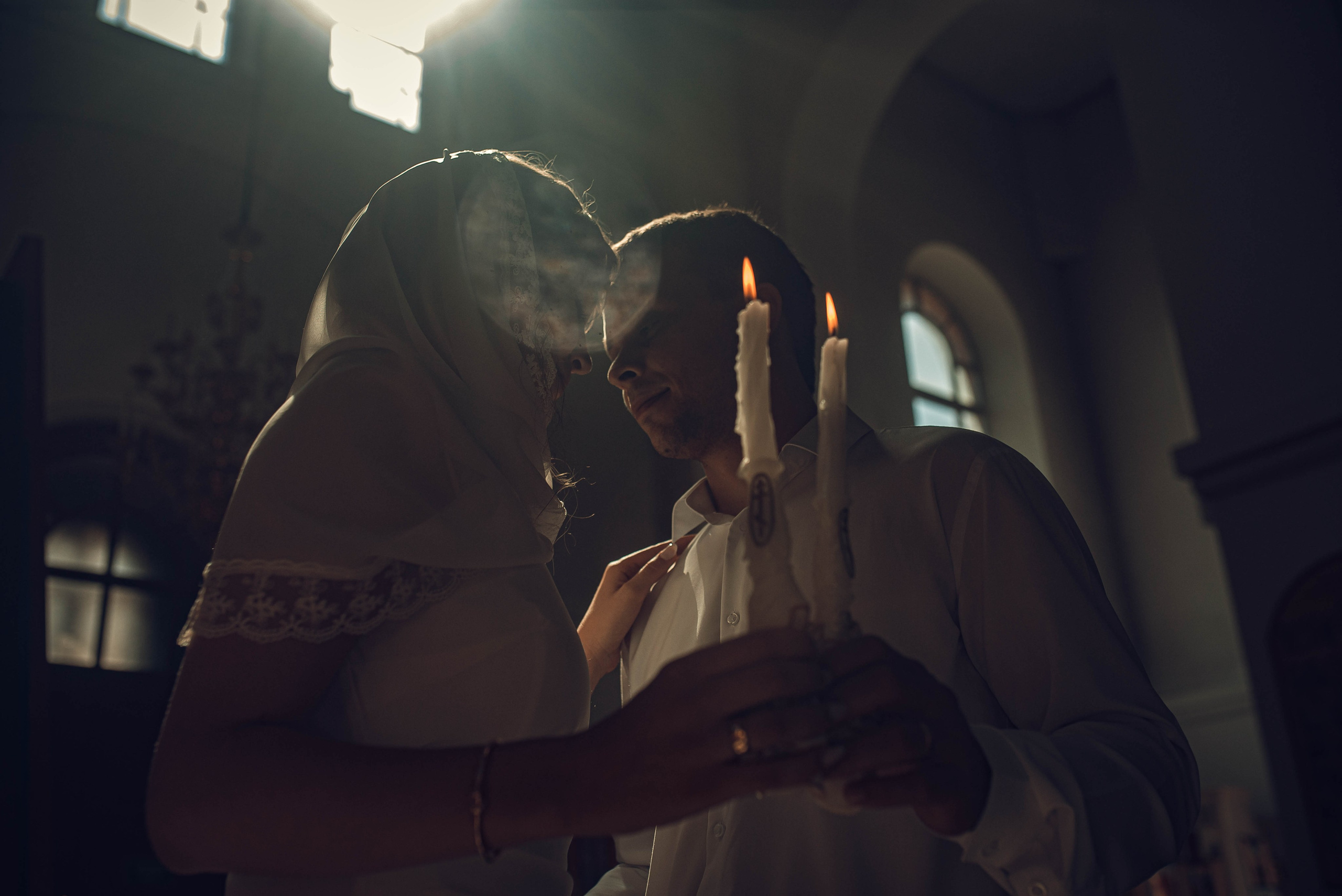 молодожены в сартове, пара в саратове ,съемка в храме, сьемка в храме москва, венчание в саратове, венчание москва , фоотосъемка венчание, фотограф на венчание в сартове, флотограф на венчание в москве