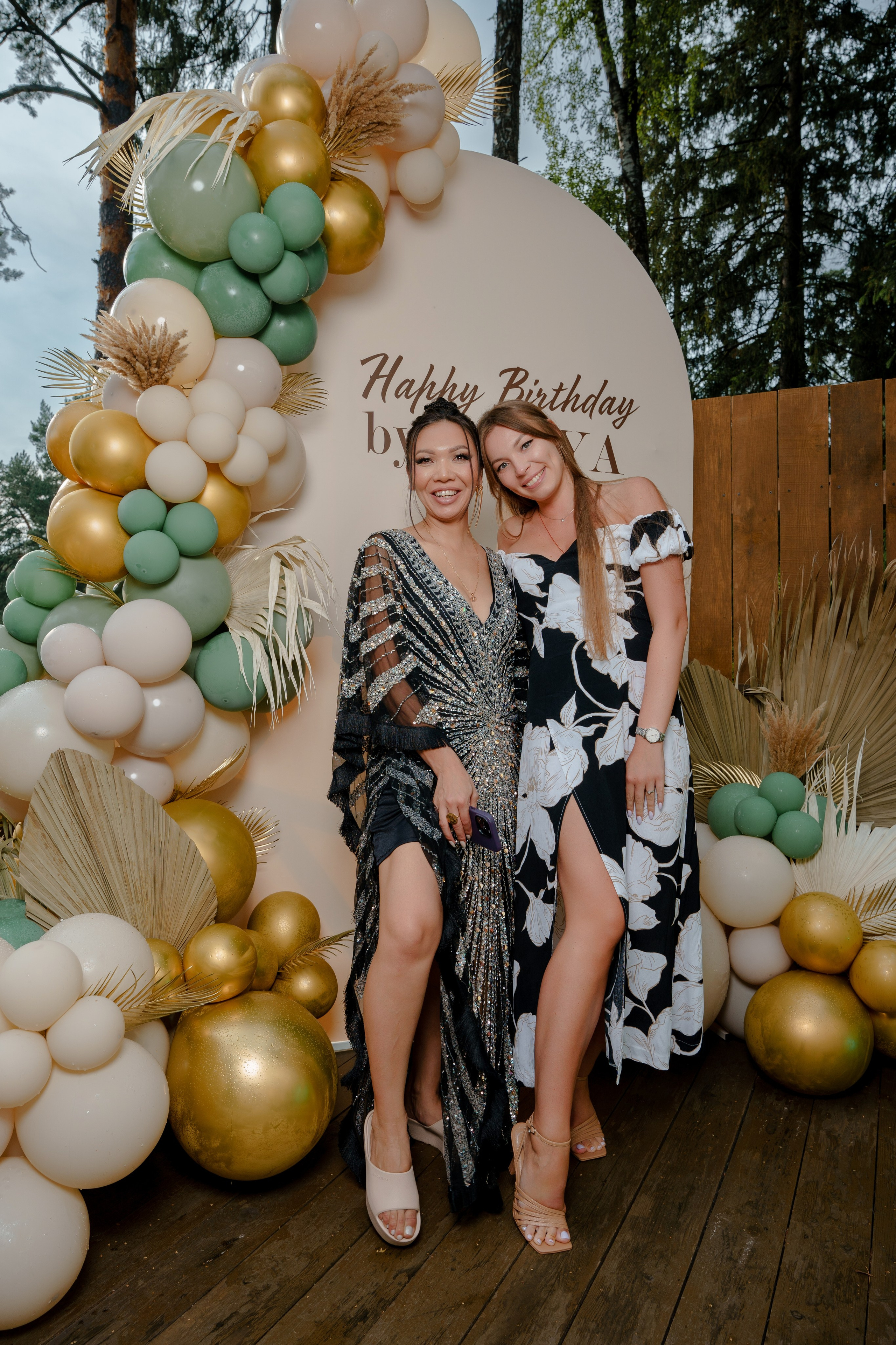 День рождения в шатре на водохранилище. Репортажный фотограф Москва Сергей Дружинин