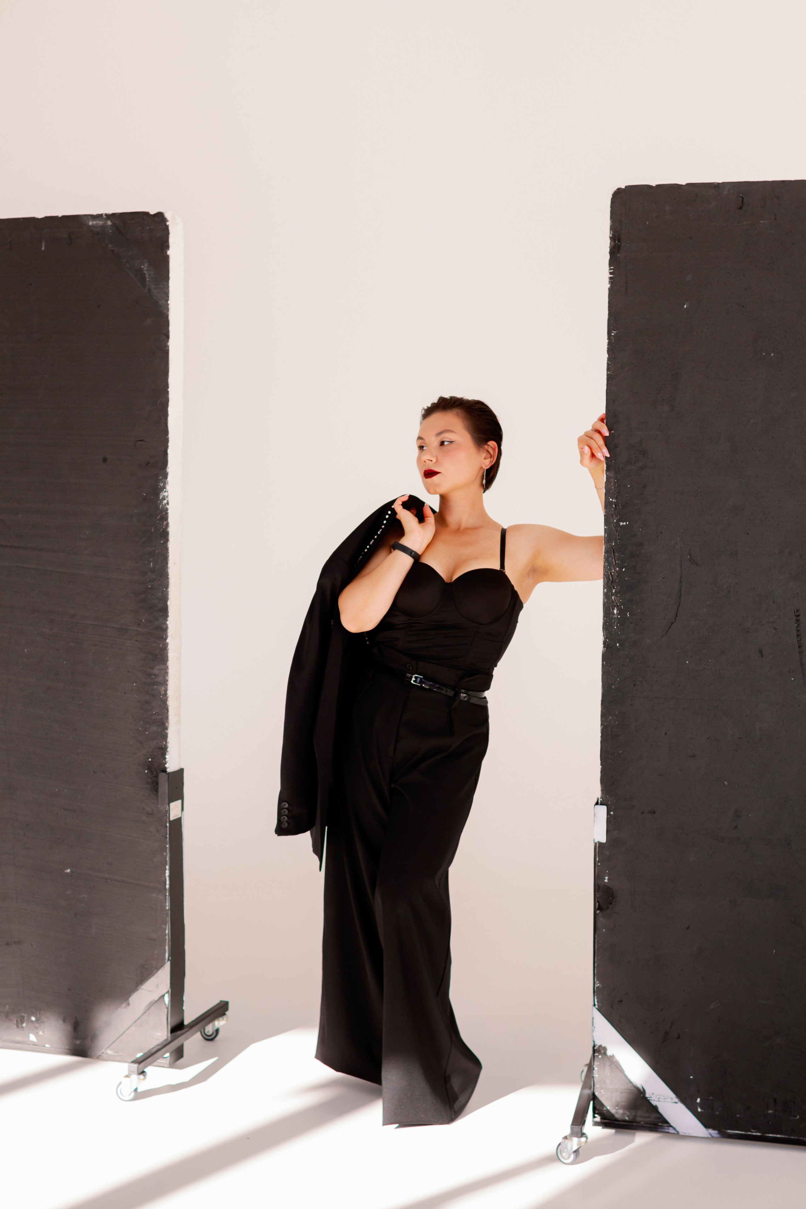 Эля и Лиза. Сёстры. Фотосессия в студии, Екатеринбург. Фотограф в Екатеринбурге Пойгина Елена