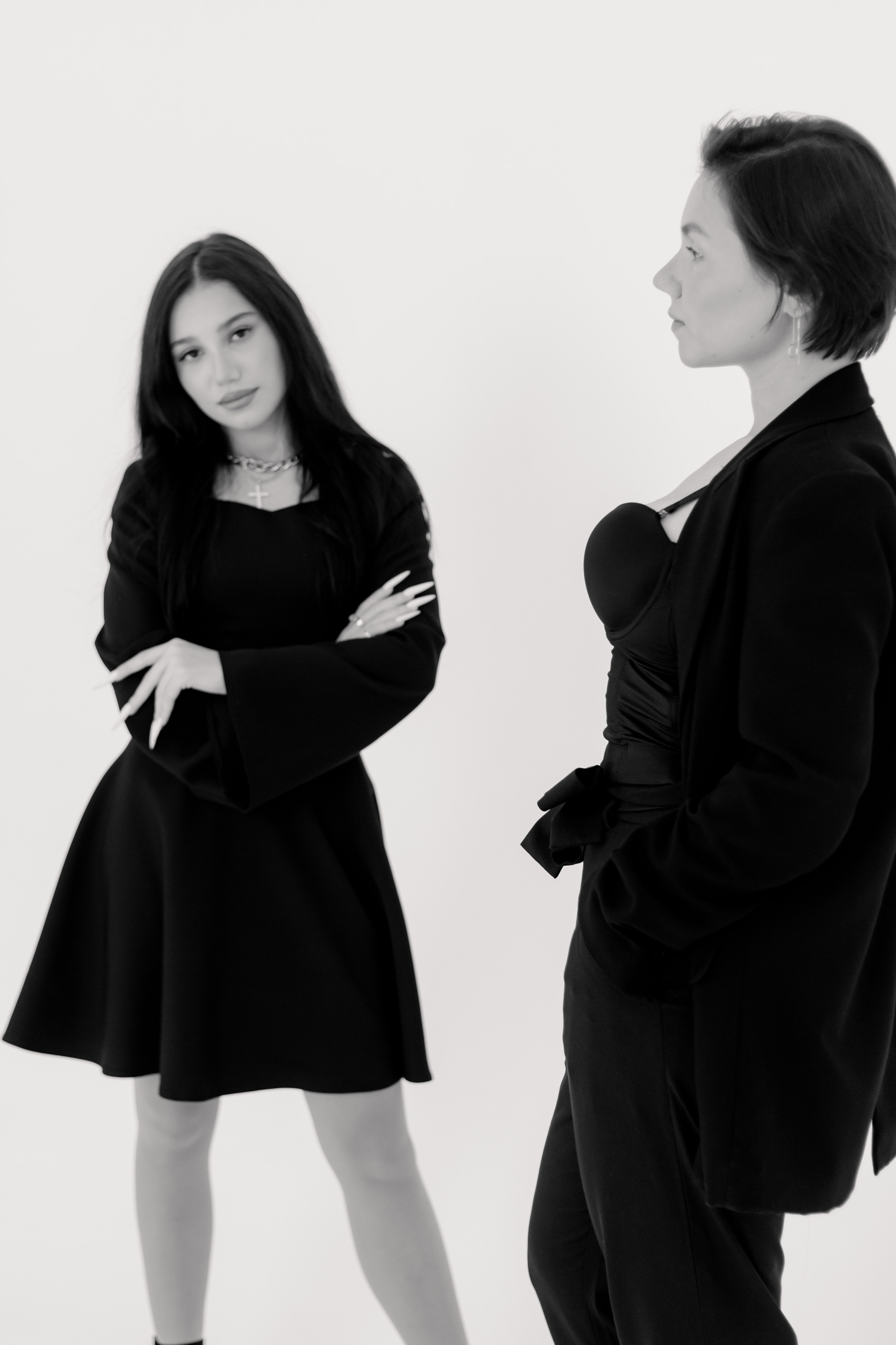 Эля и Лиза. Сёстры. Фотосессия в студии, Екатеринбург. Фотограф в Екатеринбурге Пойгина Елена