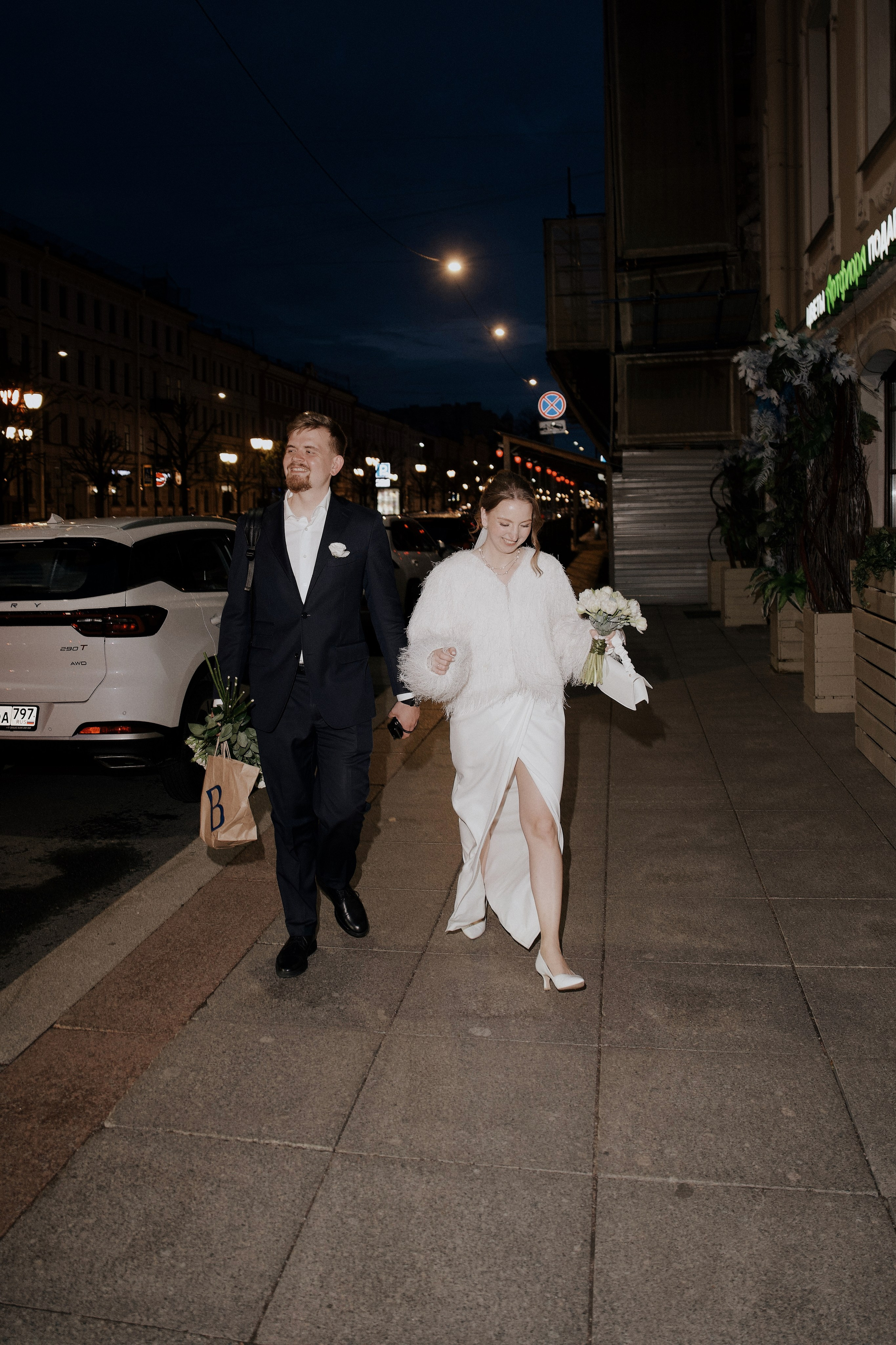 Кафе + Прогулка + ЗАГС. Фотограф / Санкт-Петербург / Галина Никонова