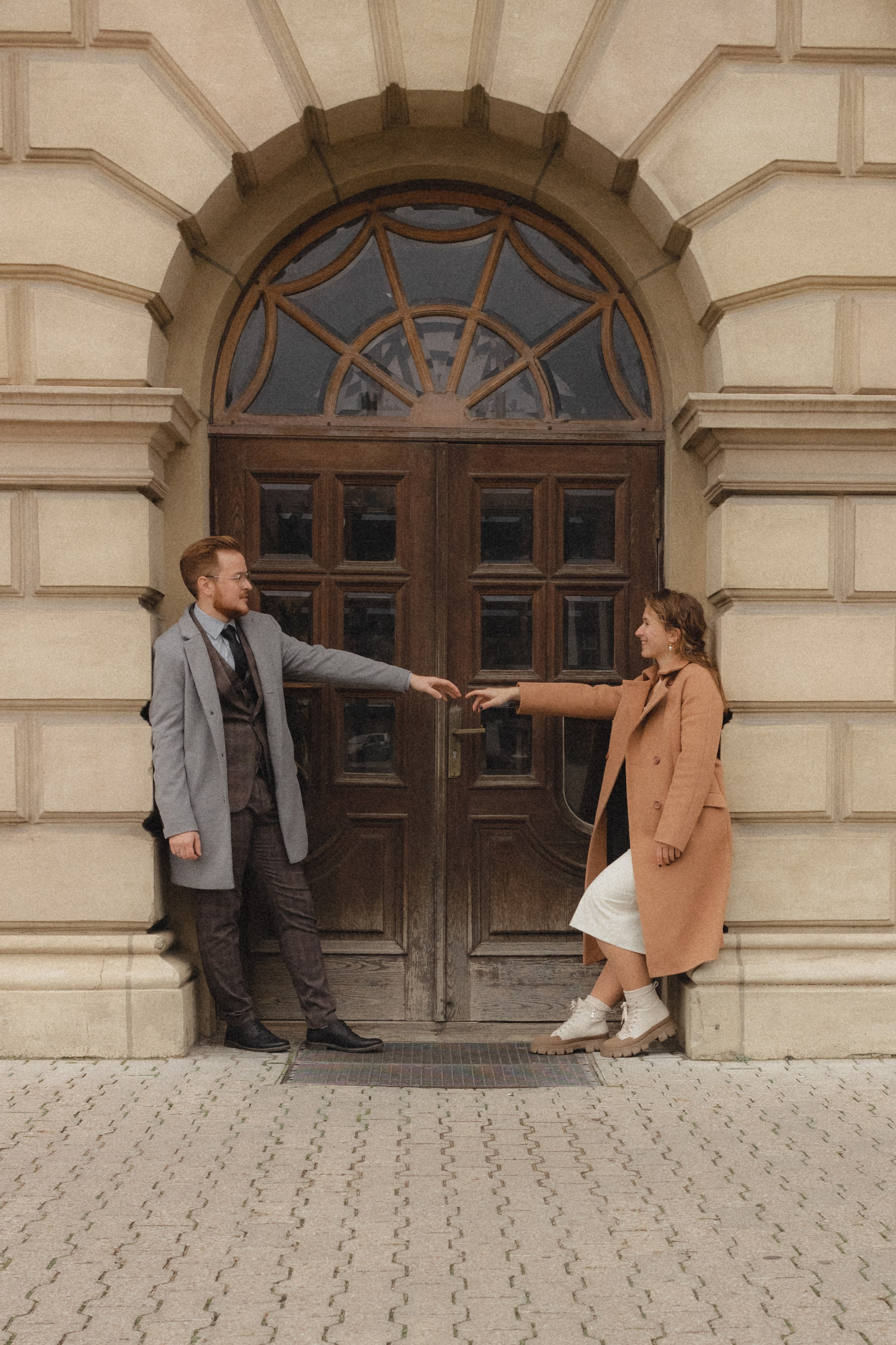 Фотосессия lovestory Калининград на острове Канта. Портретный фотограф в Калининграде Рита Холодова