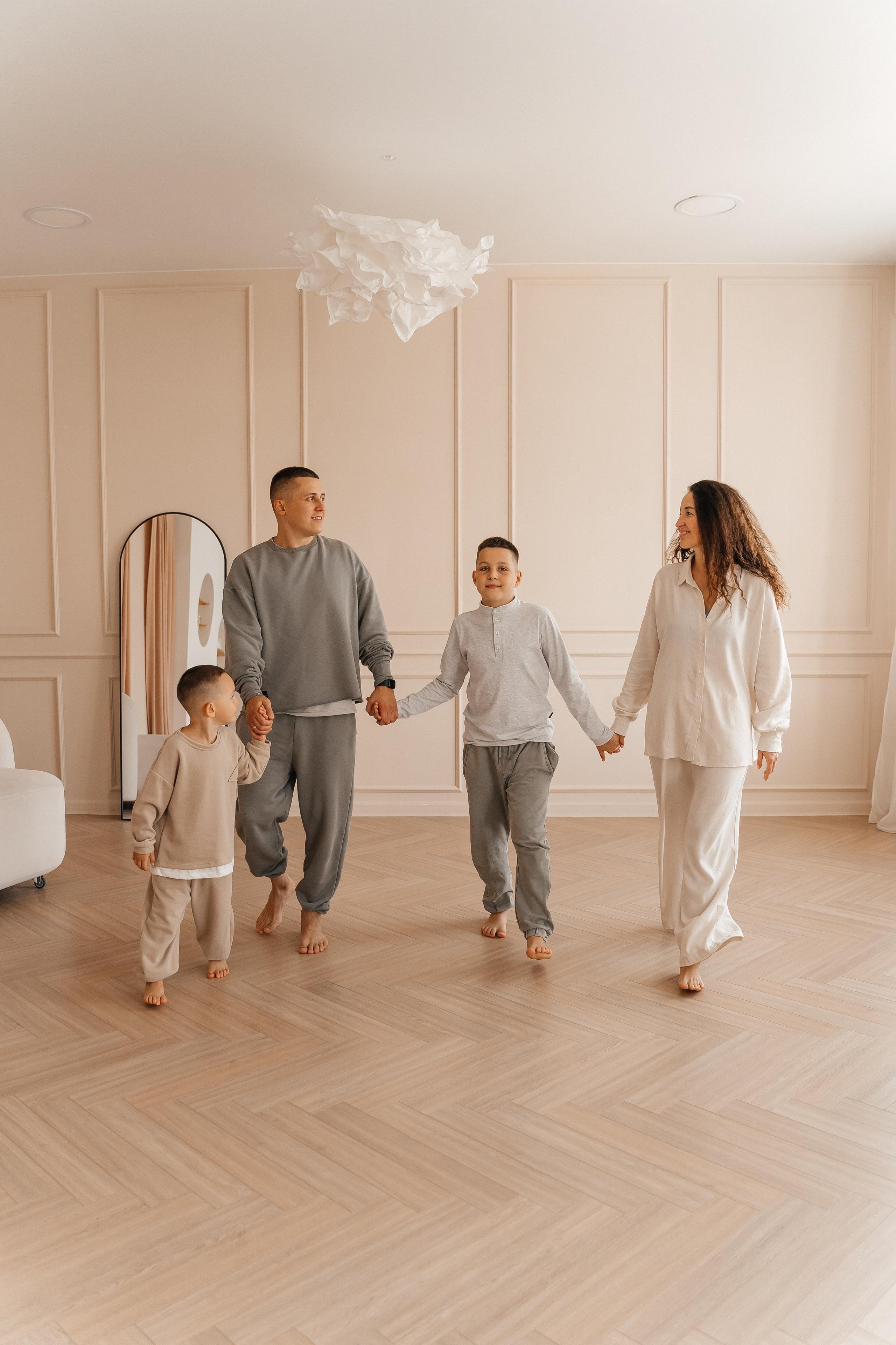 Илья, Вера, Сёма и Дима. Волик Мария