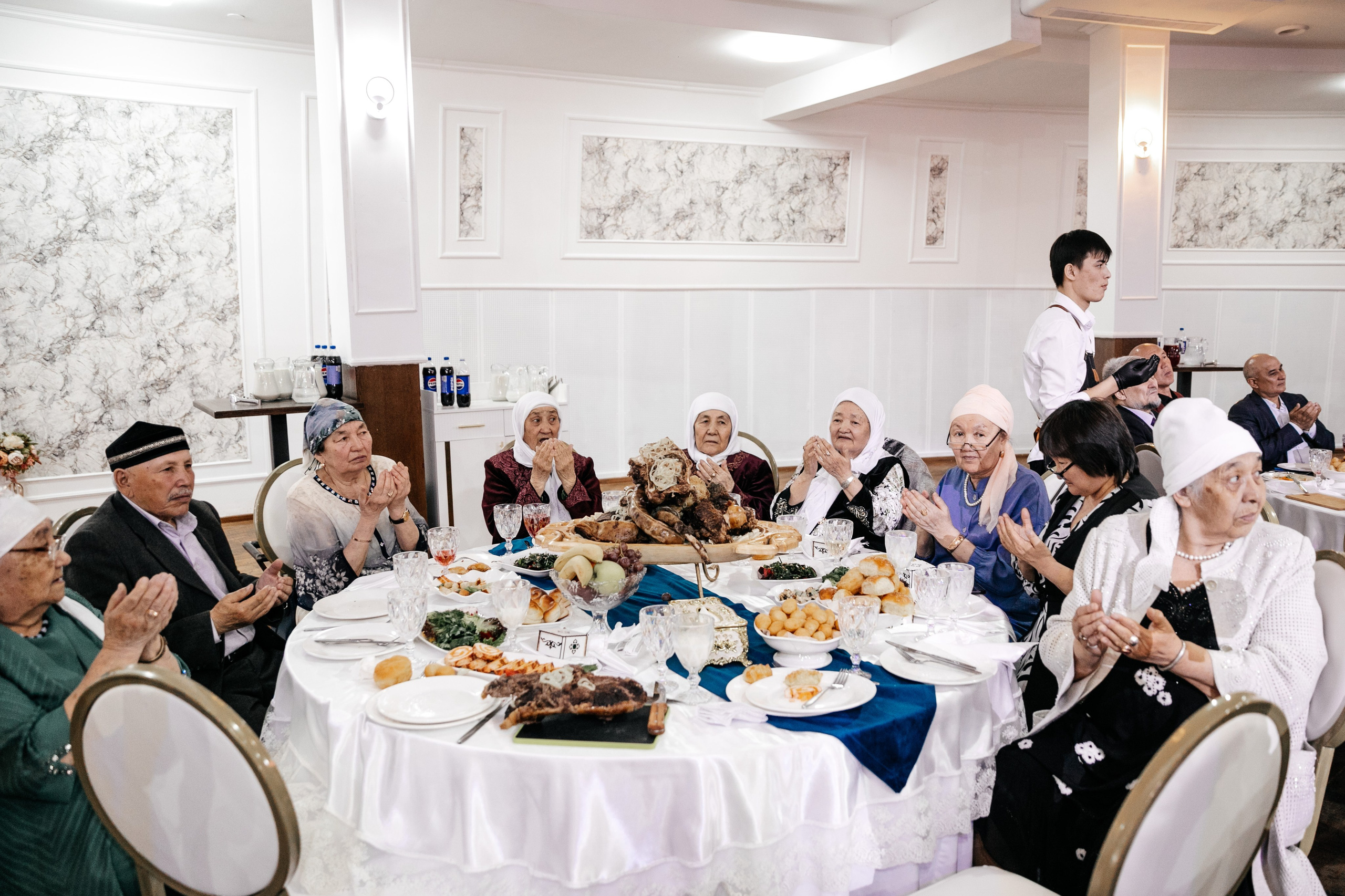 Свадебный банкет Абылайхан и Меруерт. Akkanatart.kz
