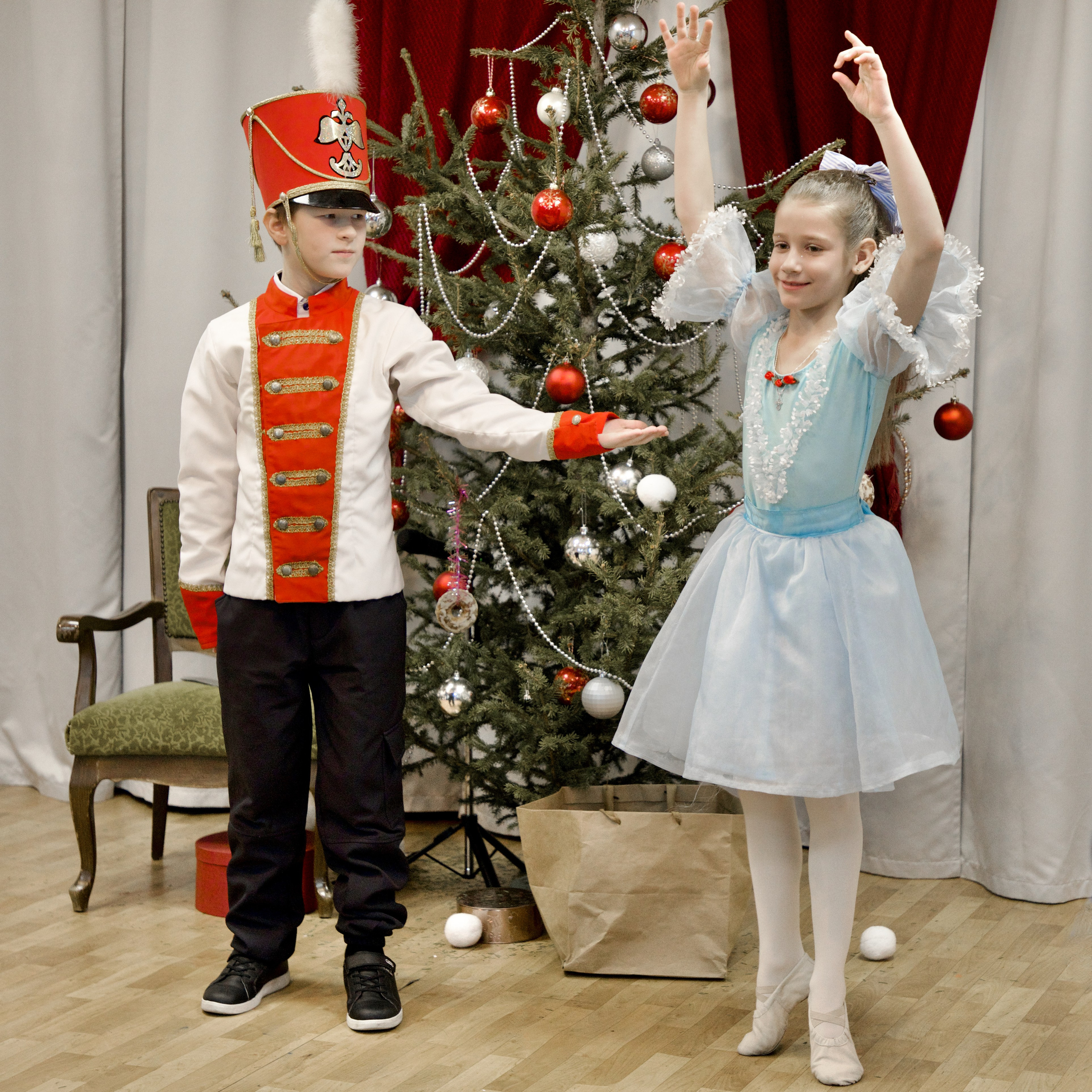 Разные выступления. Школьные выпускные альбомы в Москве Марина Николаева