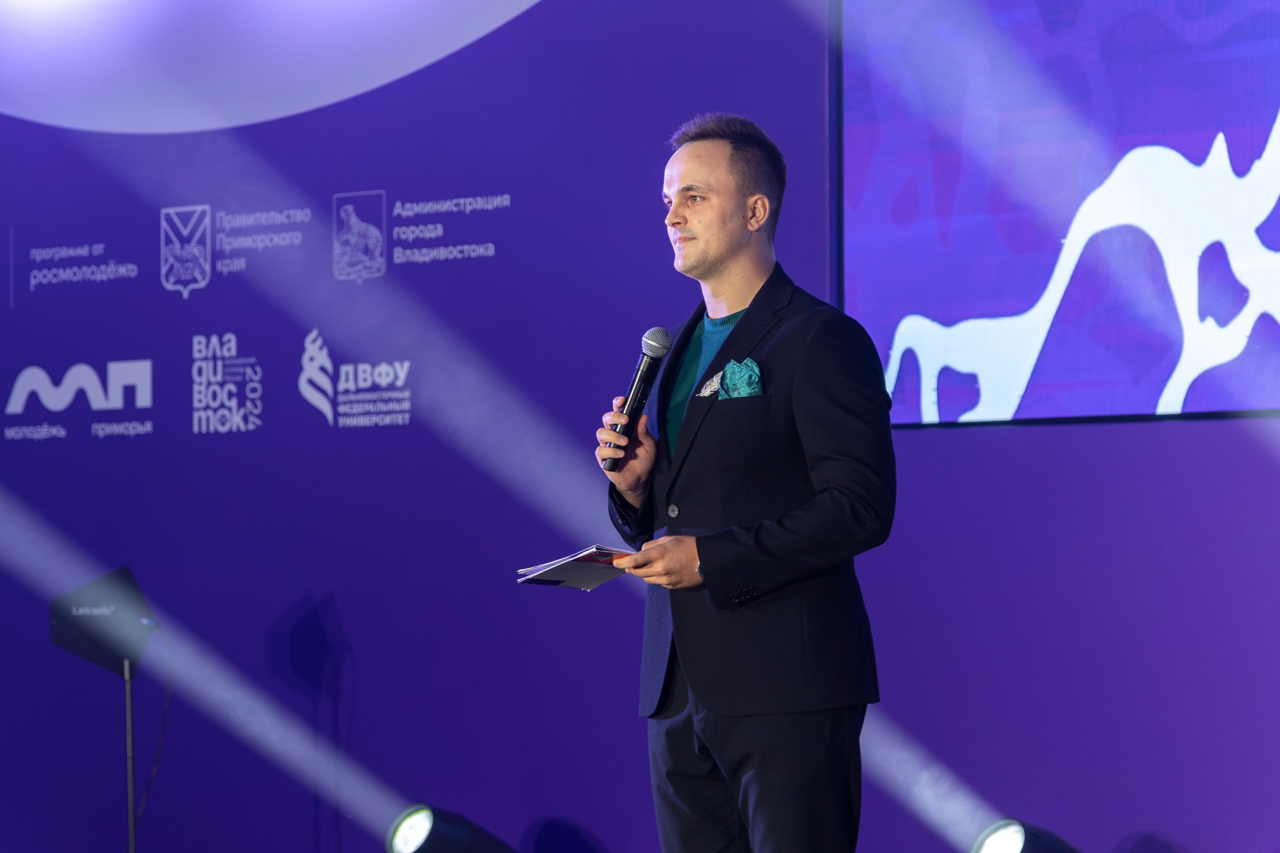 Всероссийский конкурс Проводники смыслов. Репортажный и портретный фотограф в Владивостоке